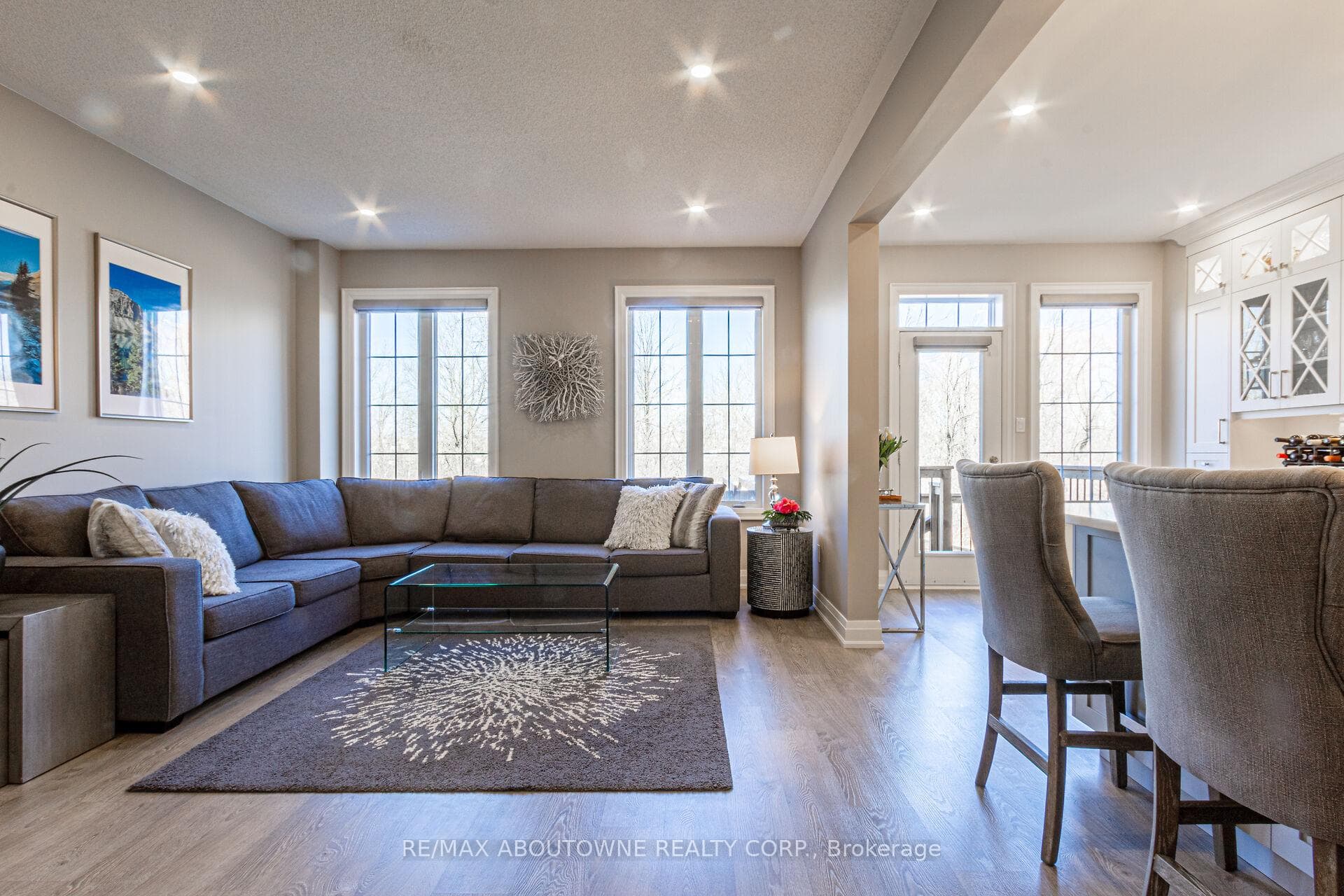 319 Humphrey Street photo 14