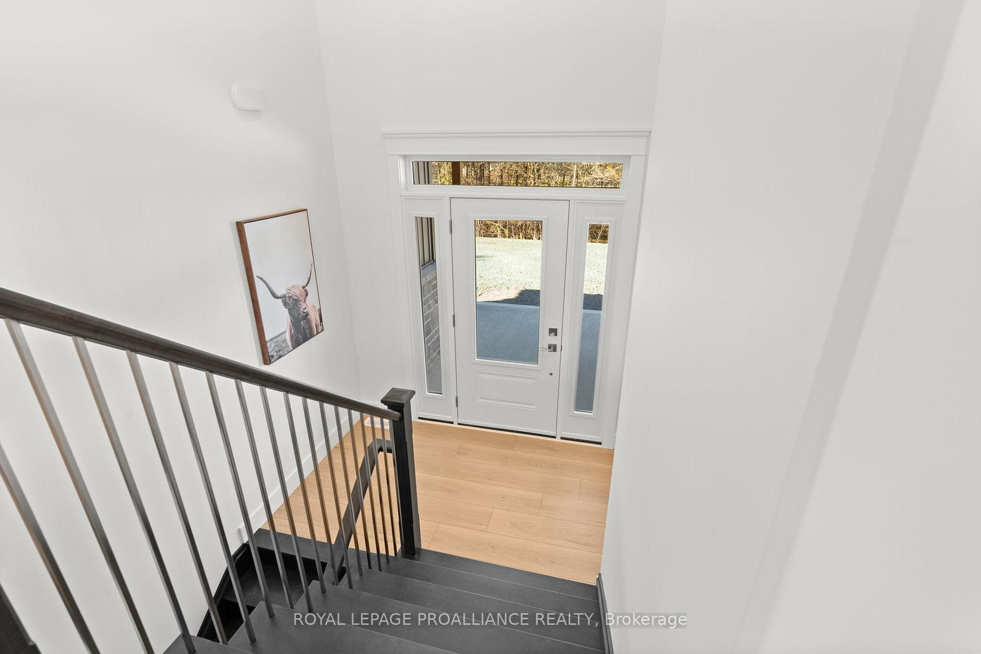 153 Riverside Boulevard photo 2