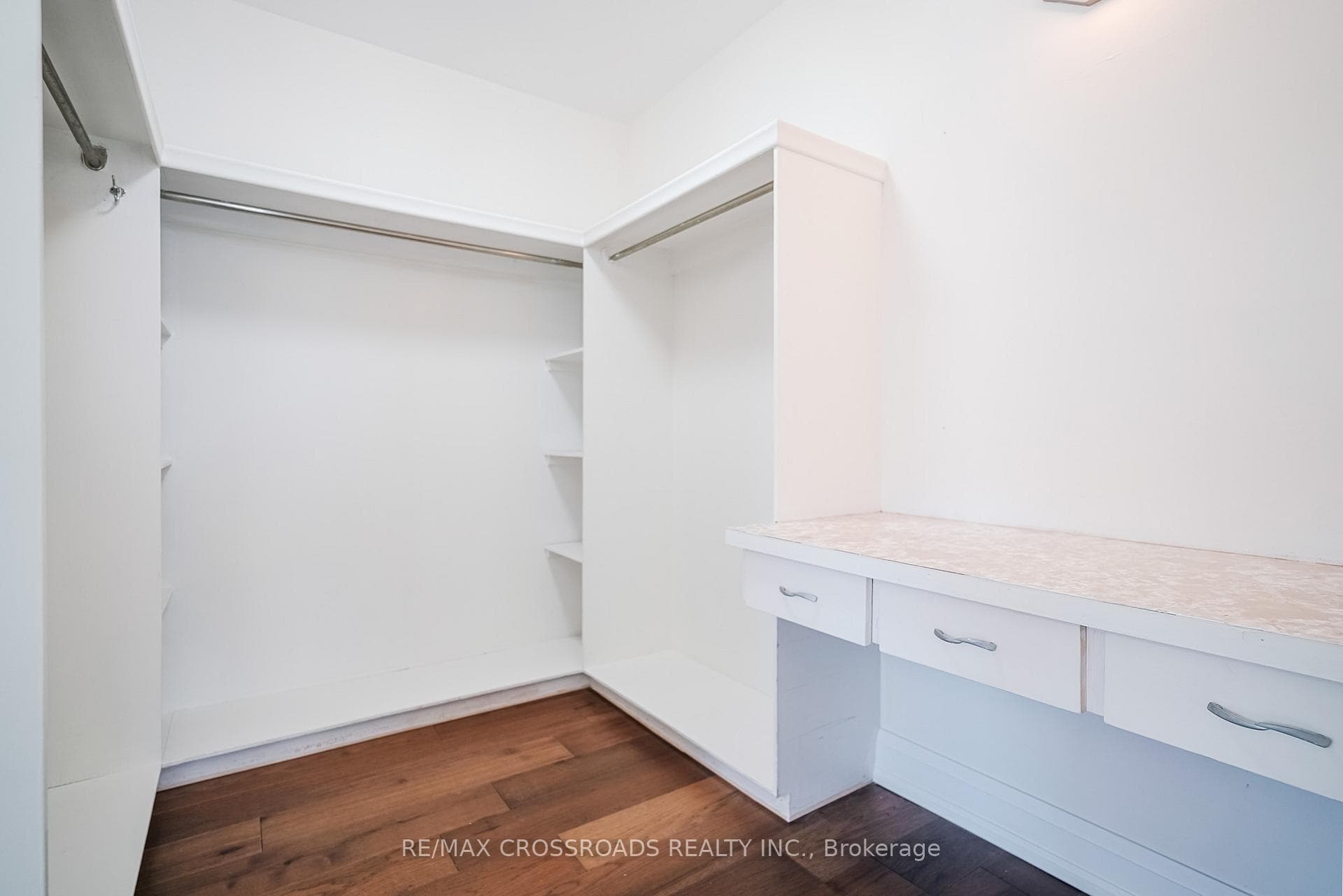 41 Tollerton Avenue photo 26