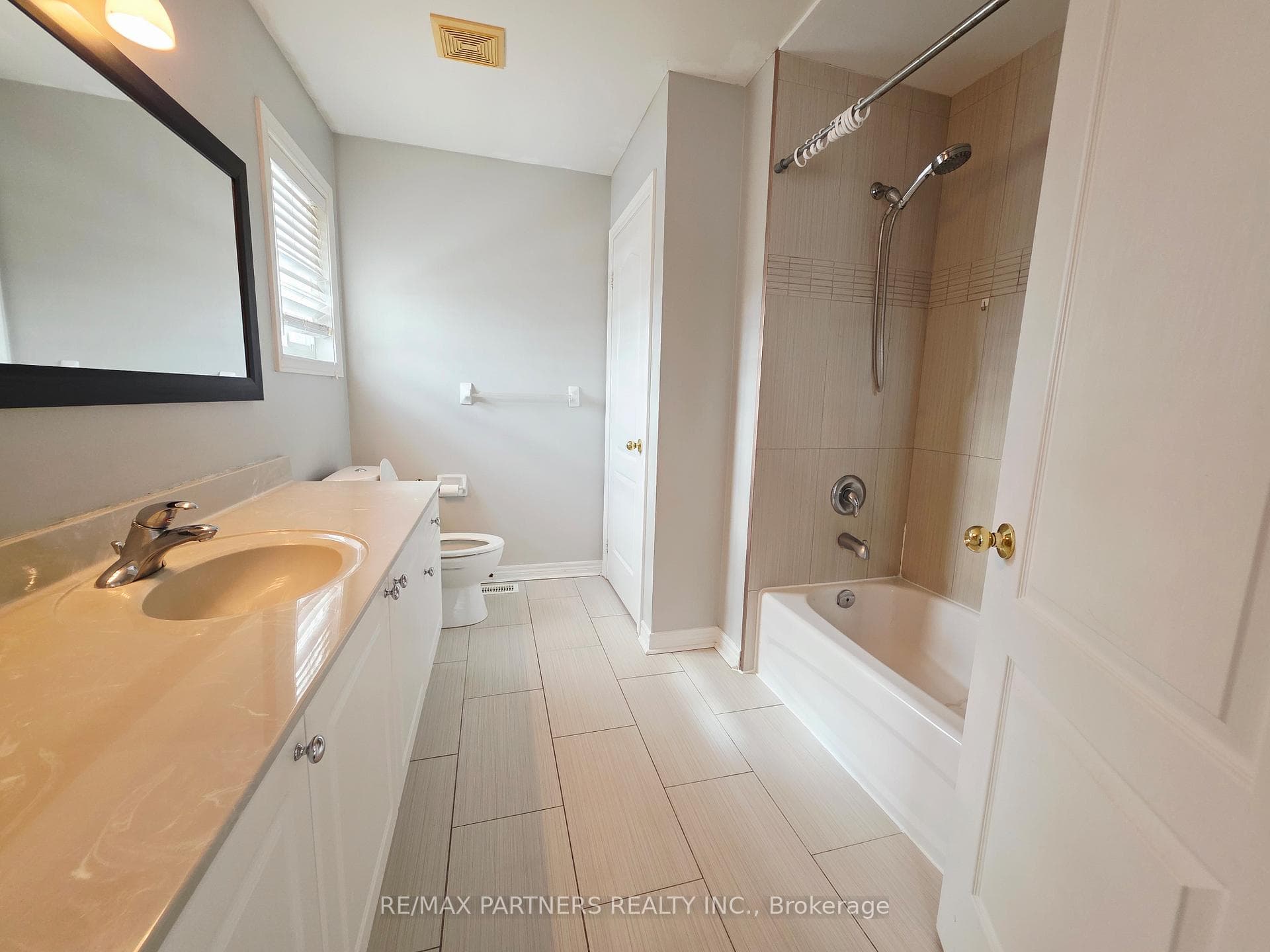 126 Collis Drive photo 23