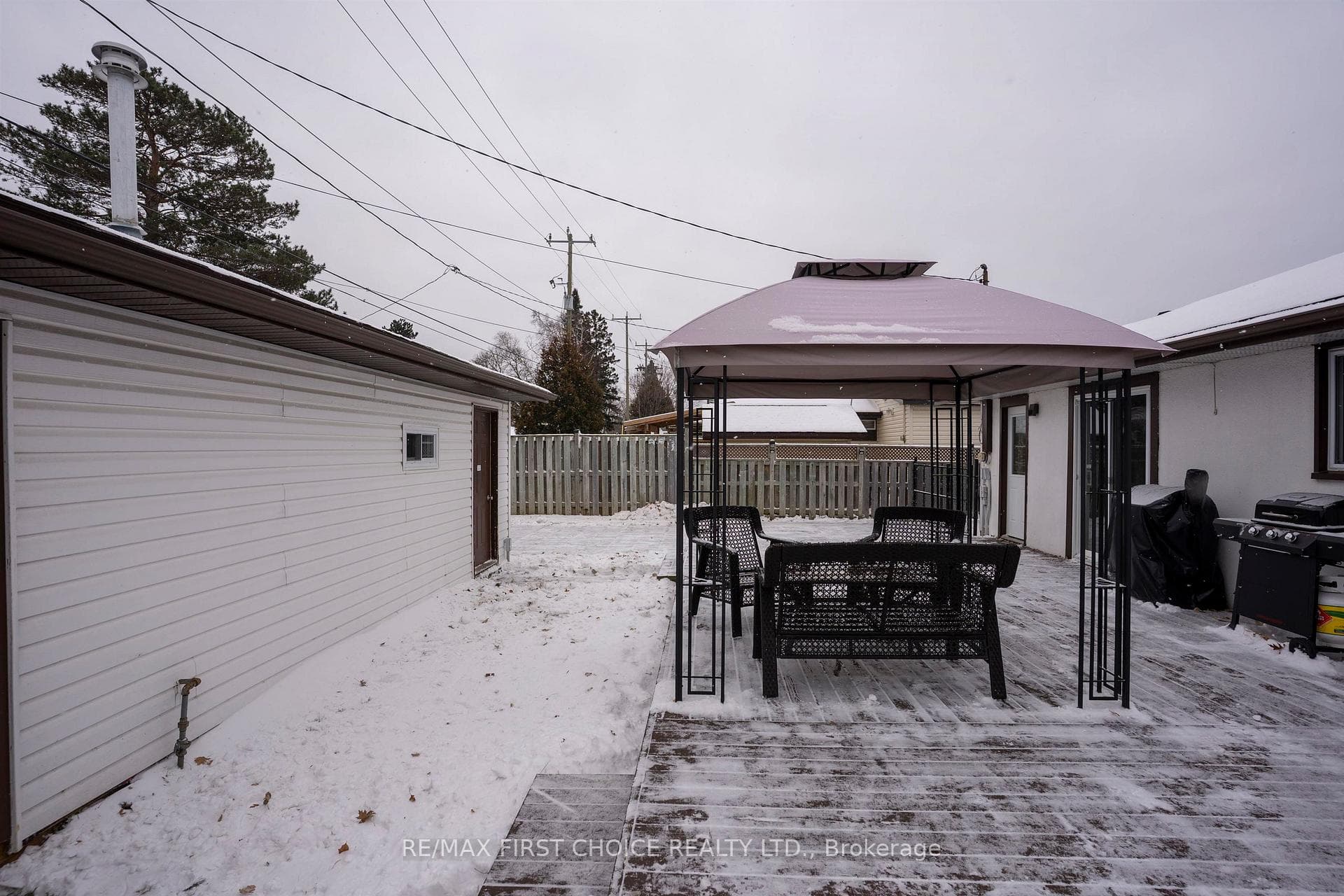 205 WINDEMERE Avenue photo 34