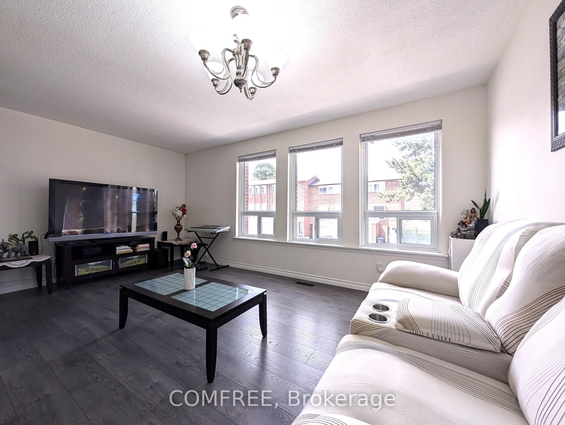 1793 Martin Grove Road Unit 116 photo 11