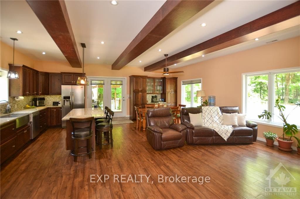 1908 GALBRAITH Road photo 11