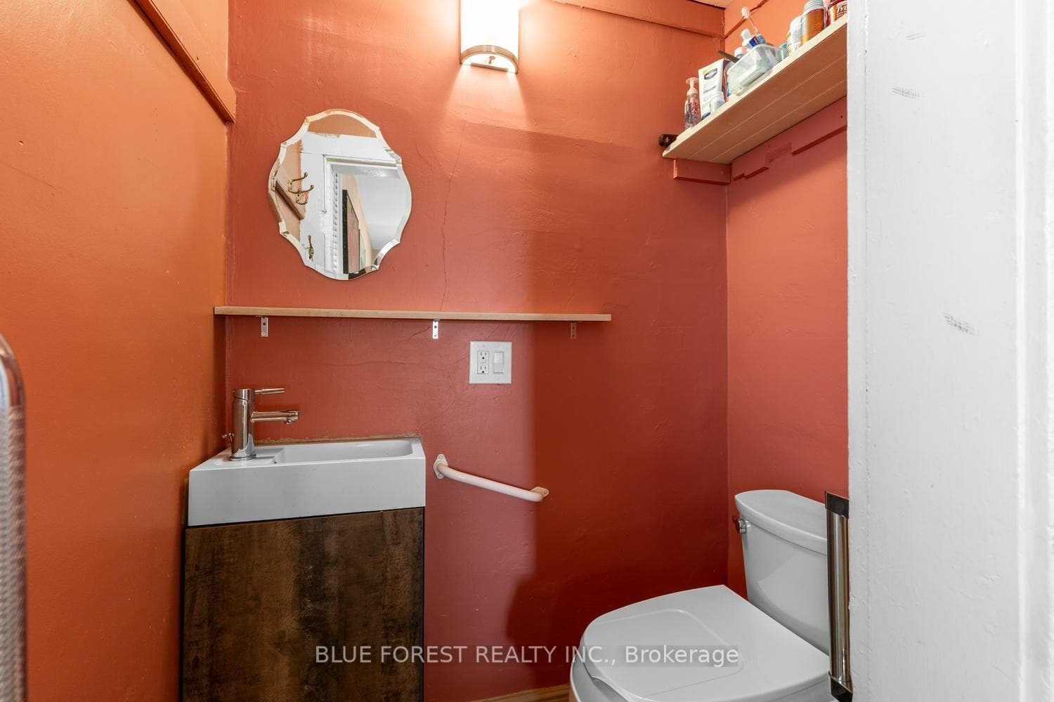 550 Elizabeth Street photo 19