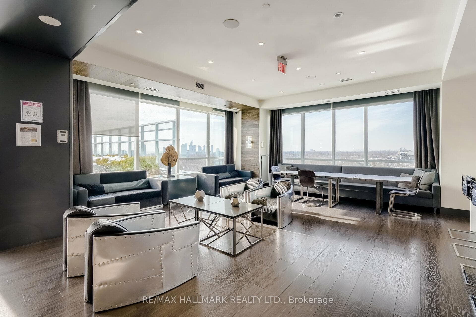 1830 Bloor Street Unit 739 photo 20