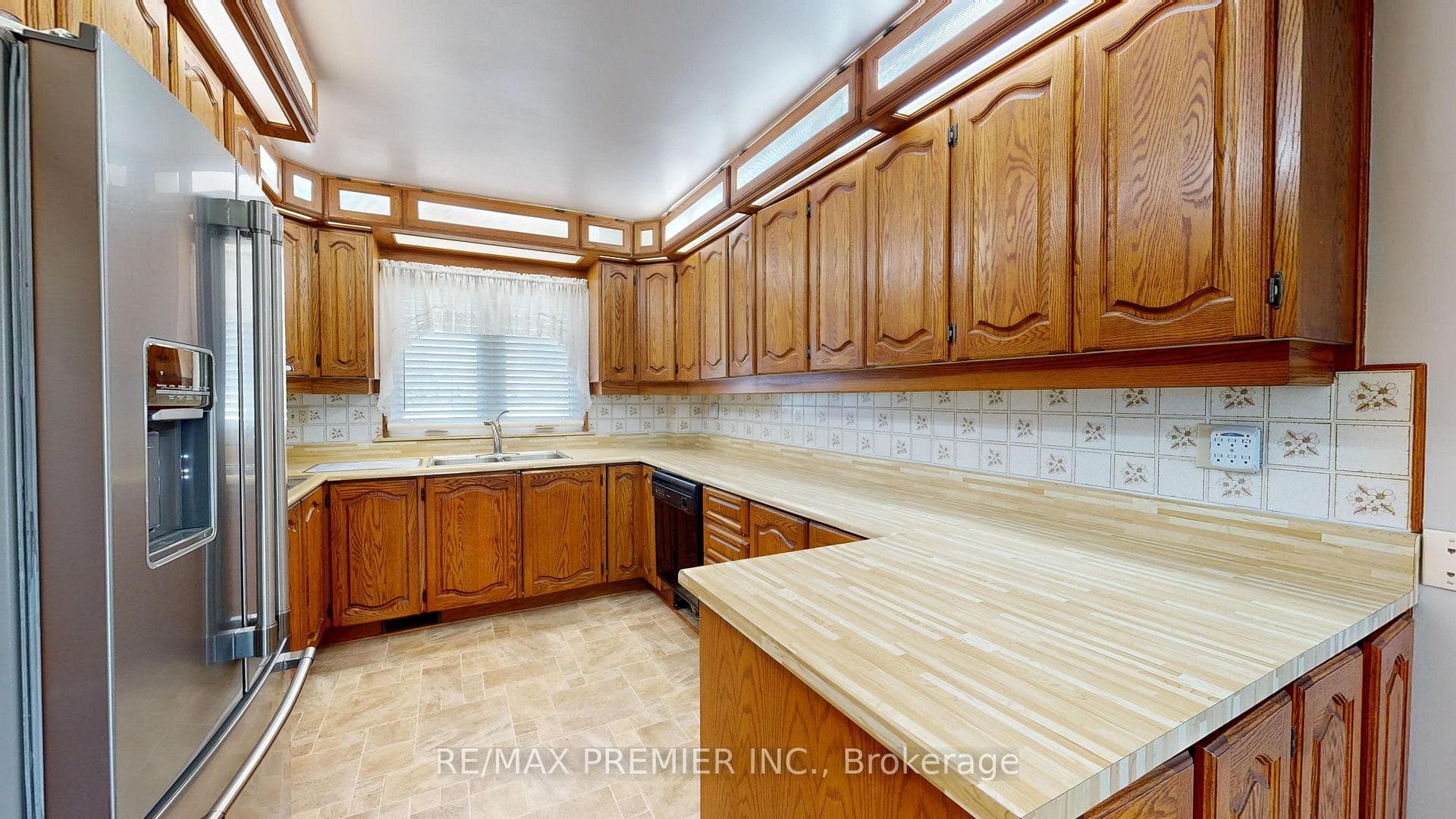 14 Beckett Avenue photo 18