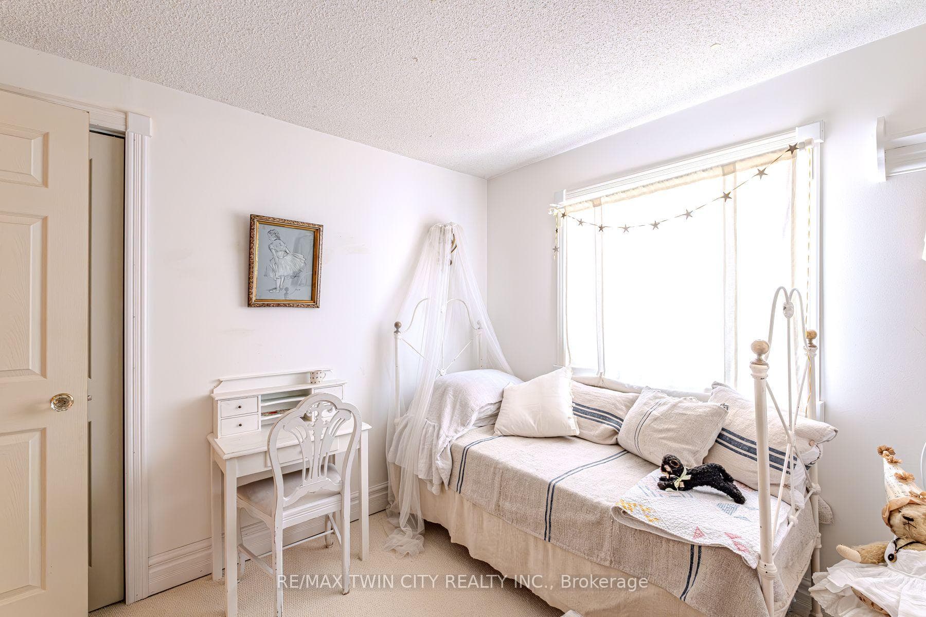 2253 Leominster Drive photo 35