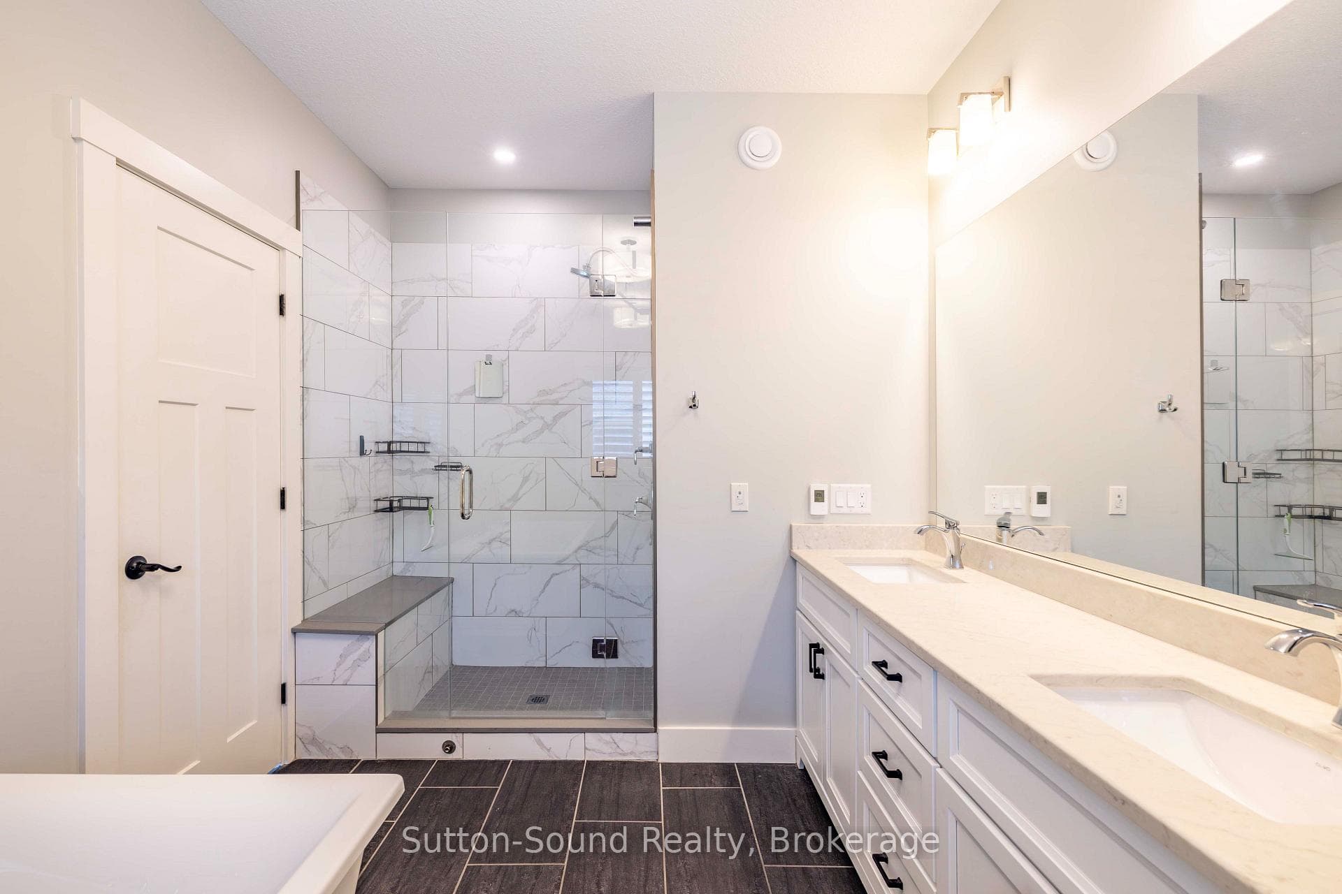Custom Shower - Primary Ensuite