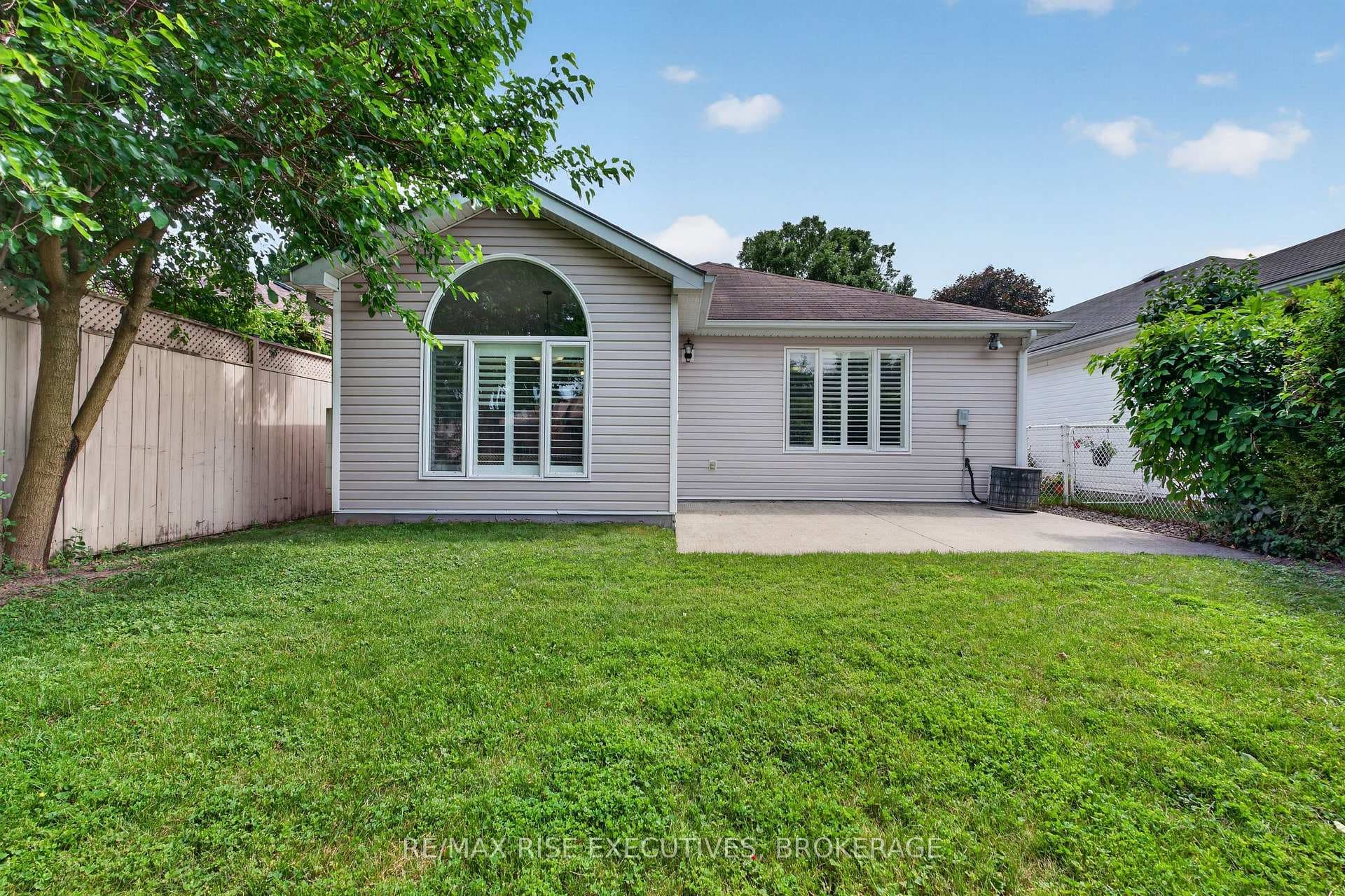 956 Ringstead Street photo 29