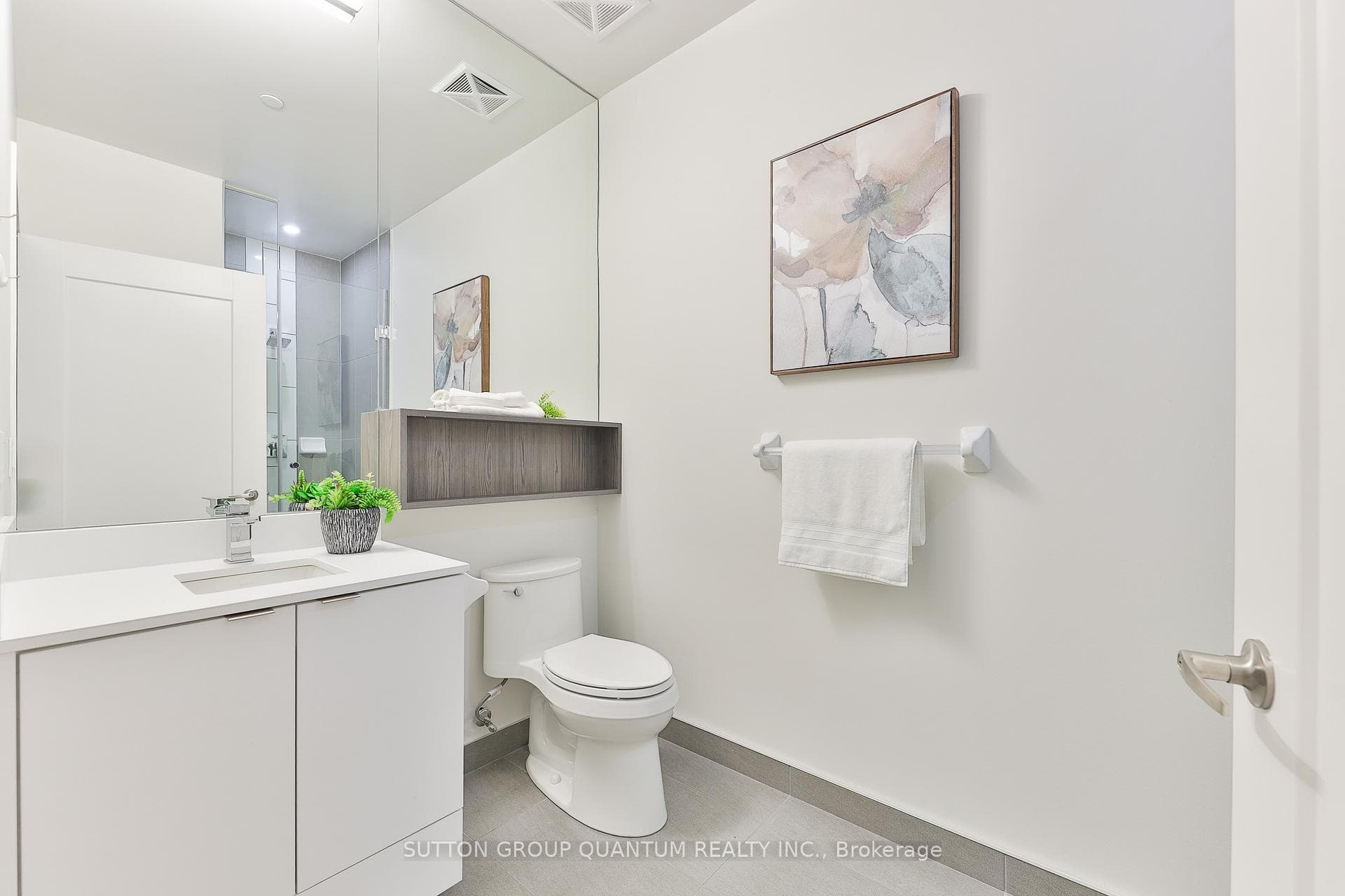 60 Princess Street Unit 208 photo 8