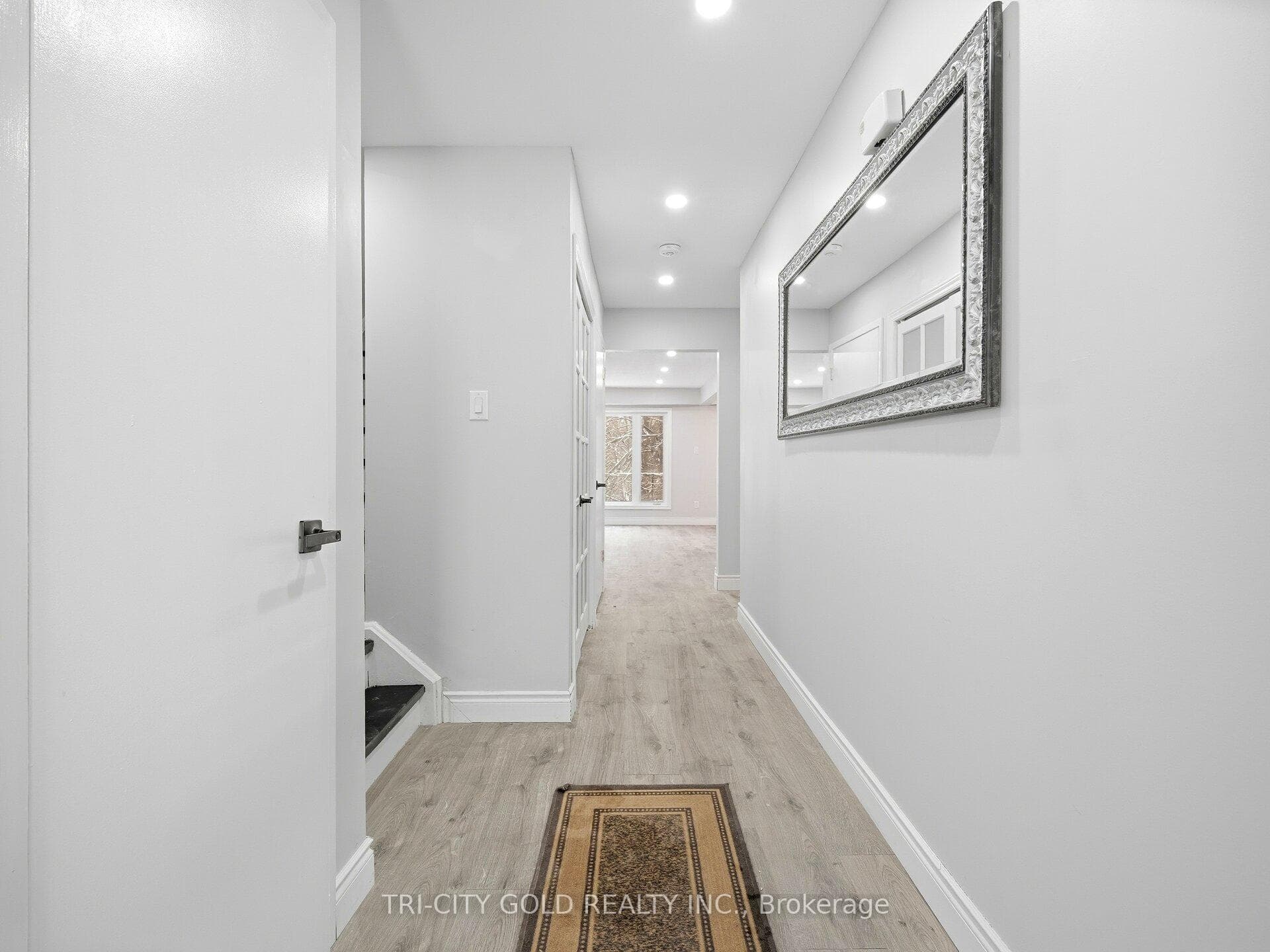 20 Carisbrooke Court Unit 20 photo 6