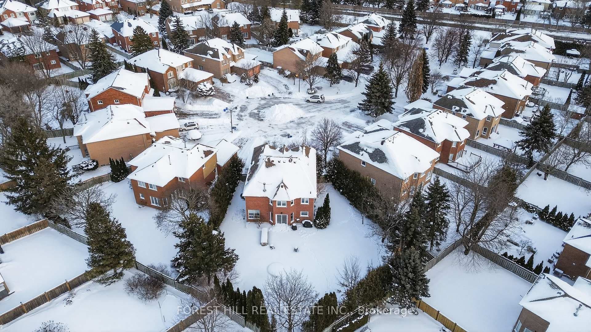 16 Casson Place photo 40