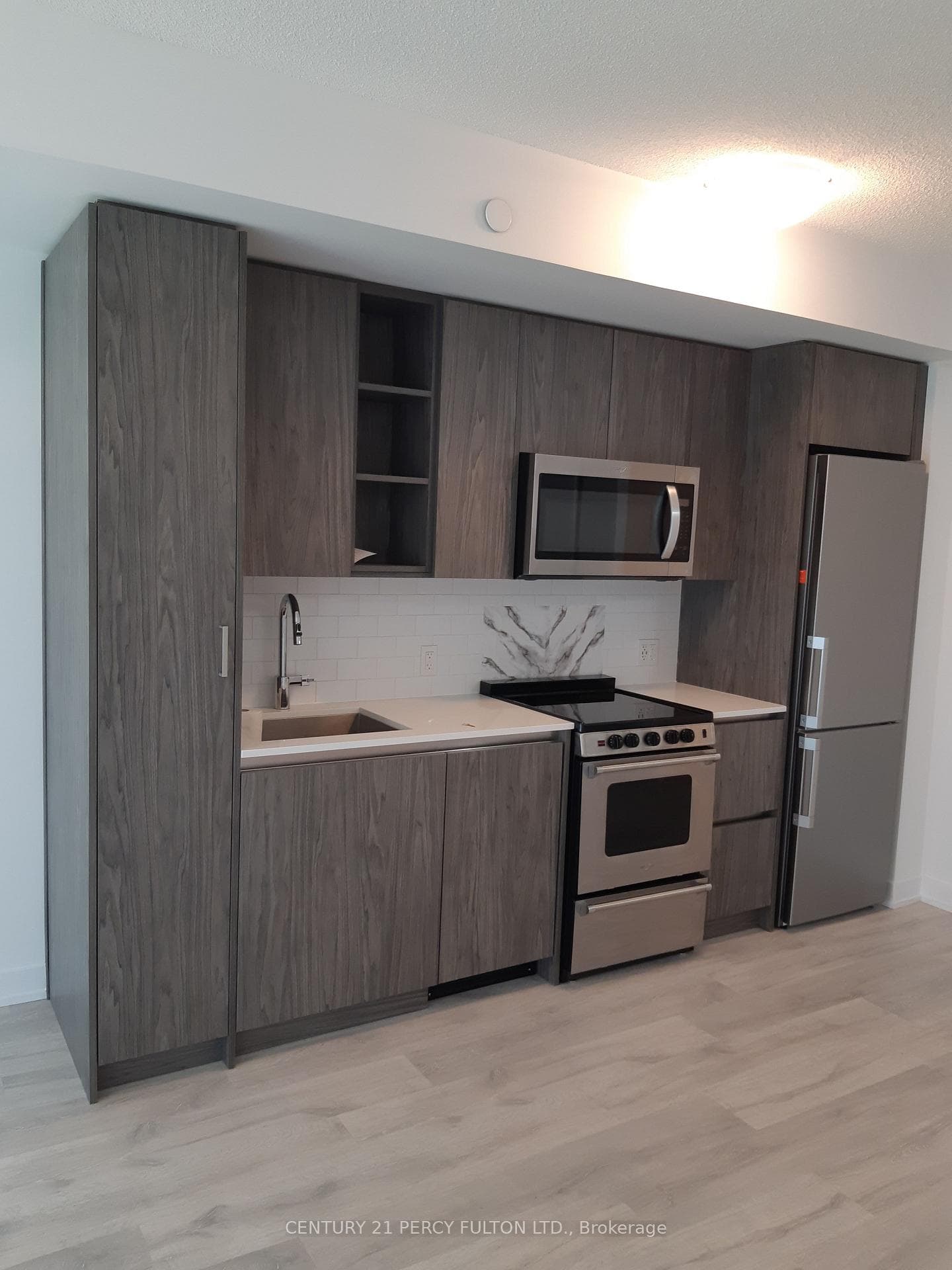 251 Manitoba Street Unit 313 photo 11
