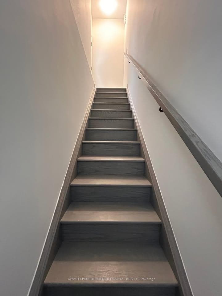 38 Prudhoe Terrace Unit Lower photo 3