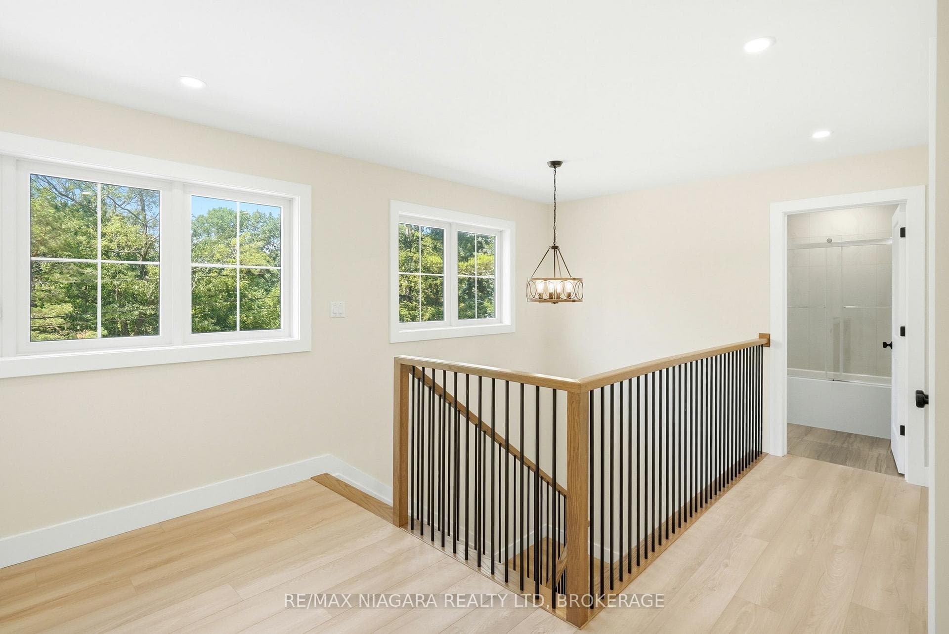 3561 Yacht Harbour Road photo 23