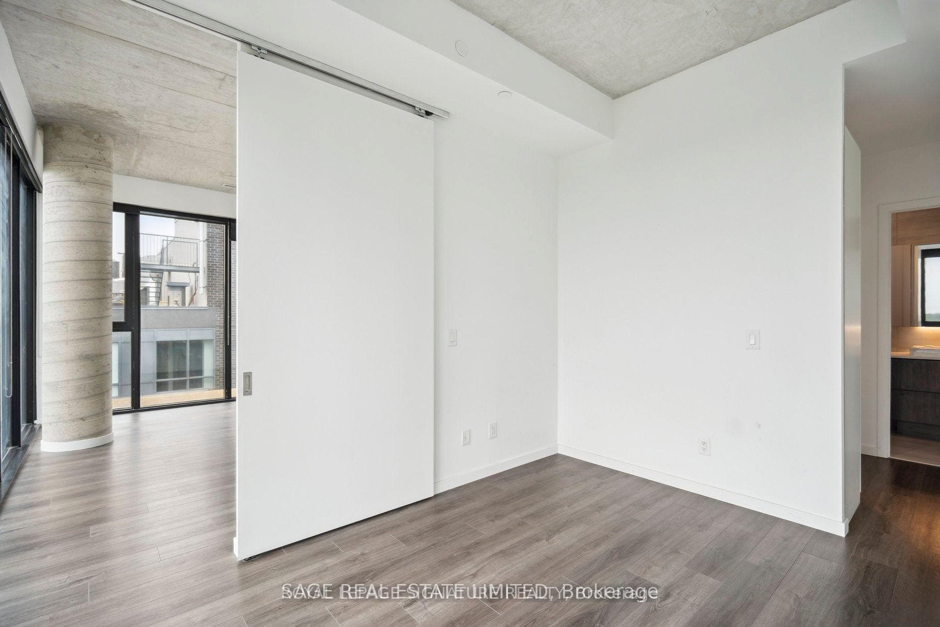 7 Smith Crescent Unit PH 808 photo 10