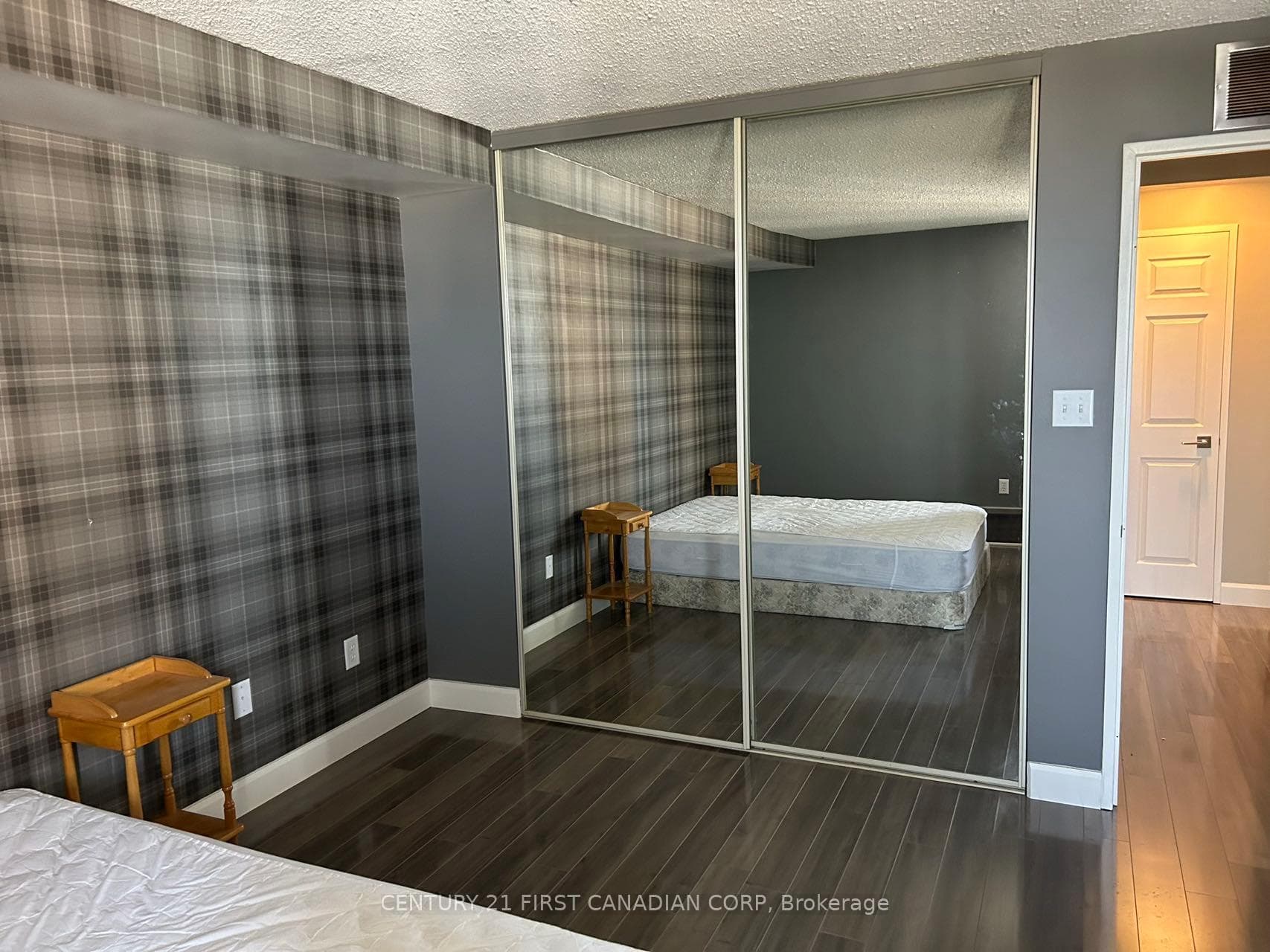 363 Colborne Street Unit 1802 photo 17
