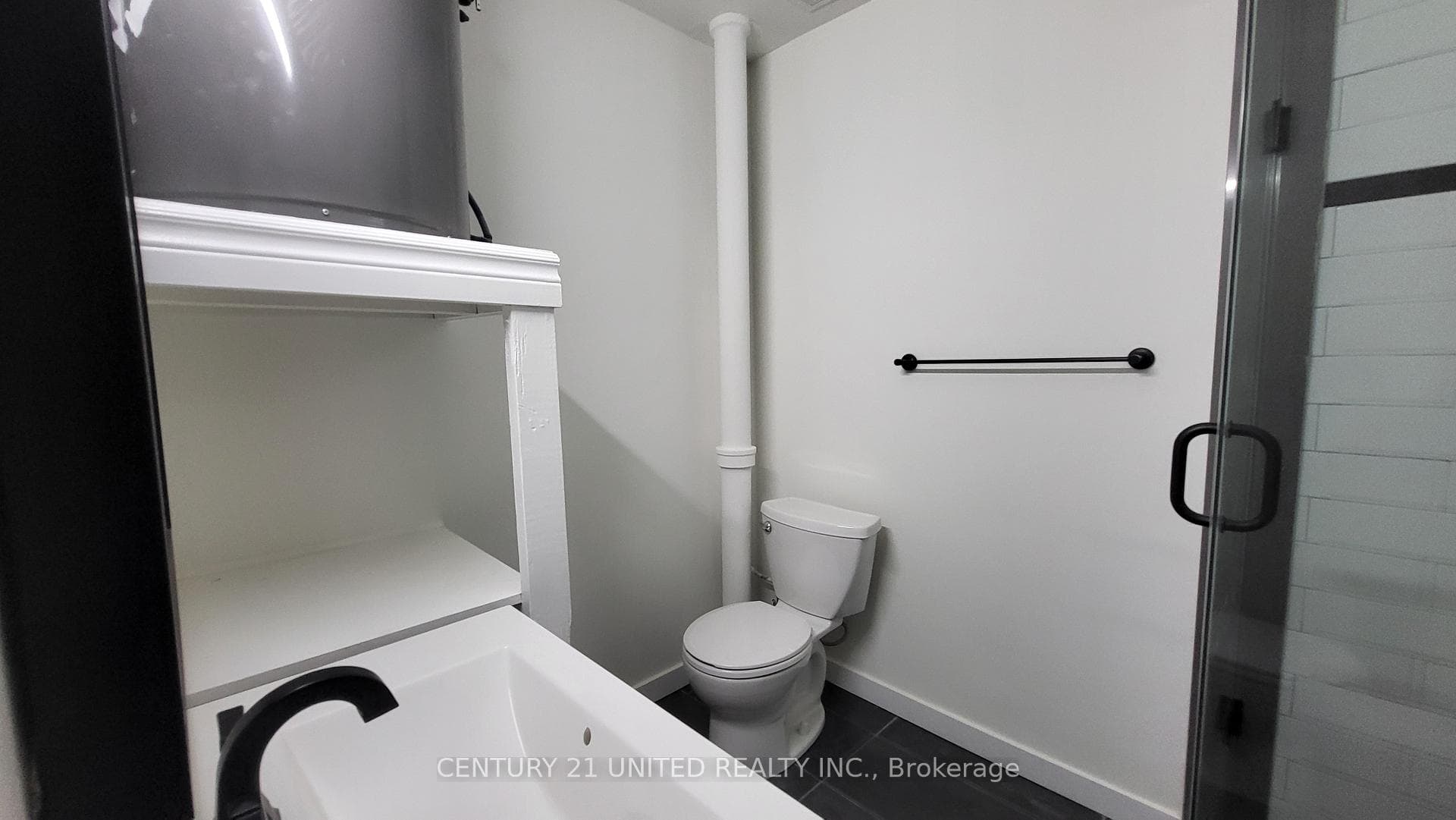 172.5 Hunter Street Unit 1 photo 7