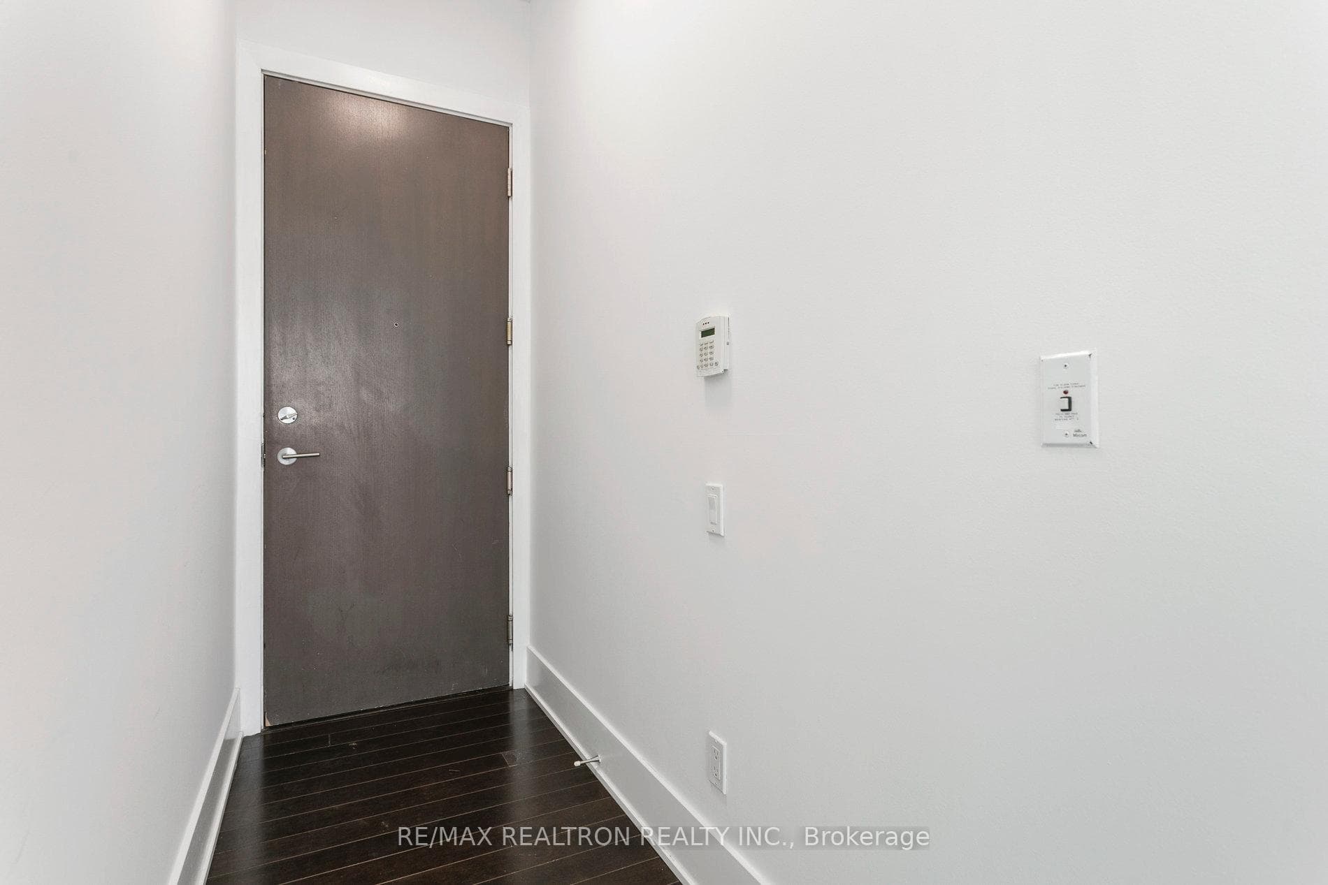 103 The Queensway N/A Unit 2805 photo 10