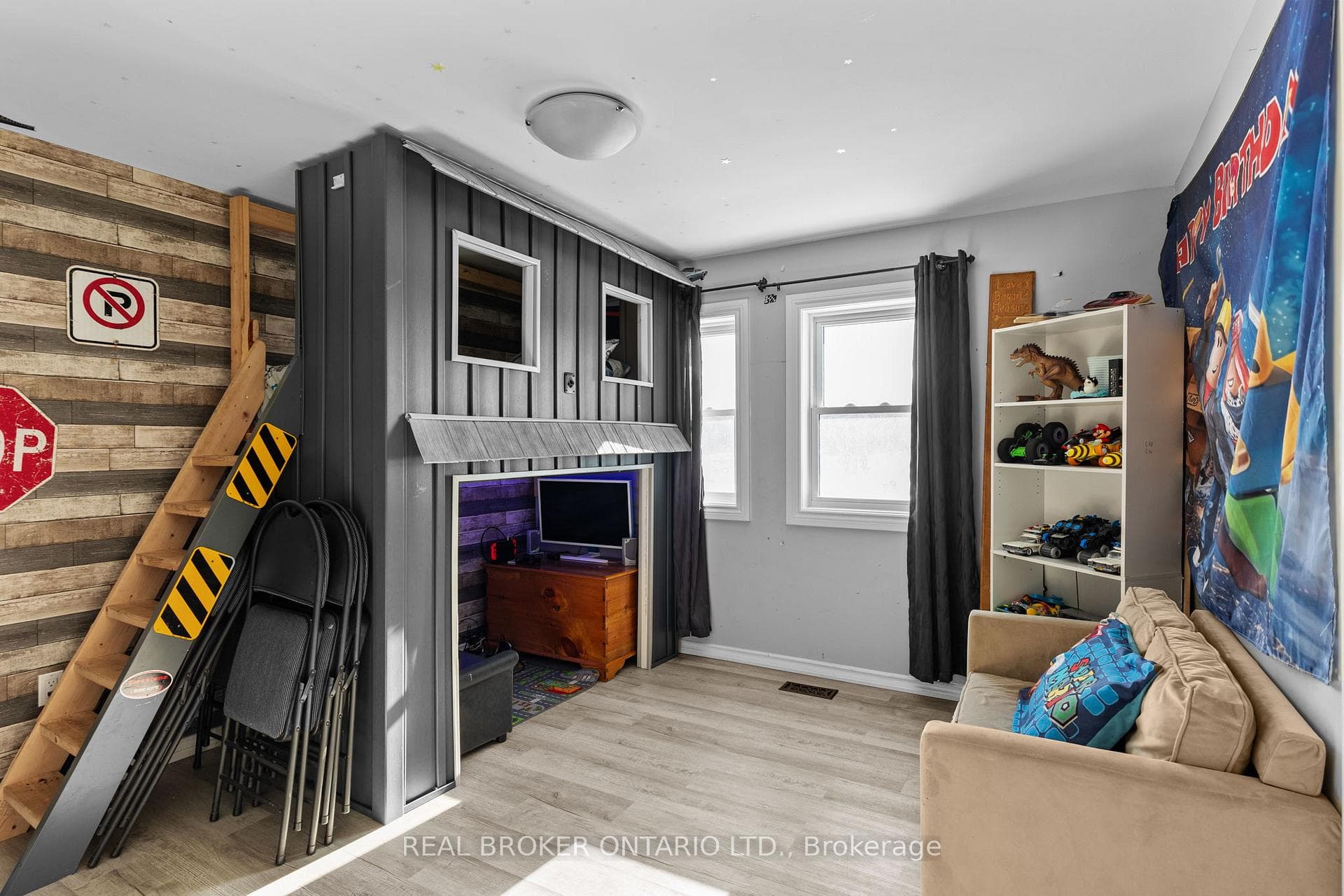 48 Campbell Beach Road photo 36