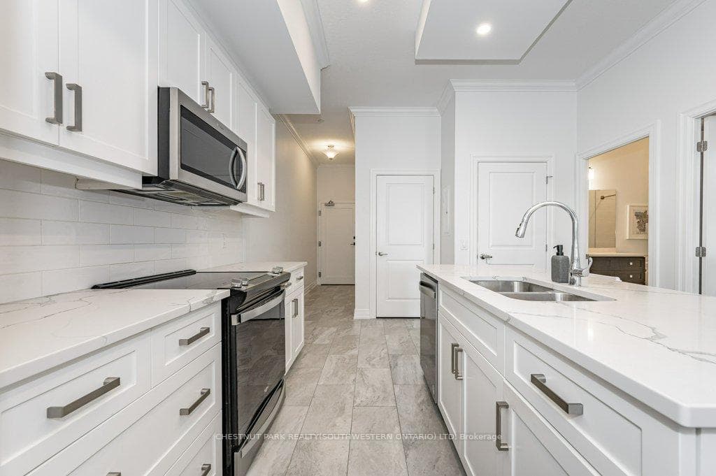 1880 Gordon Street Unit 201 photo 8