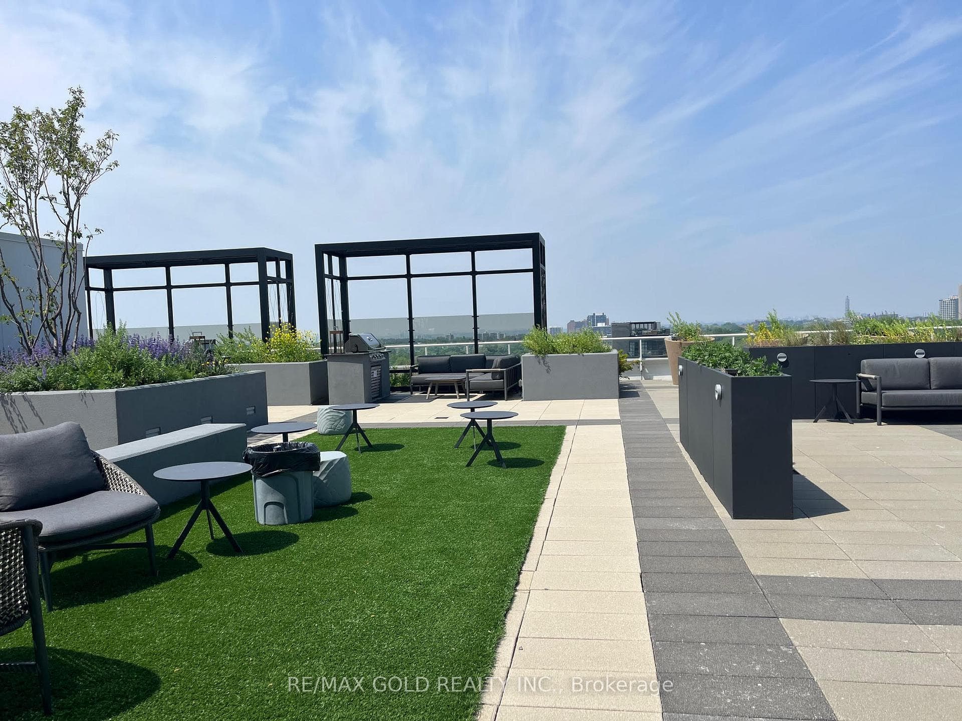 2020 Bathurst Street Unit 216 photo 41