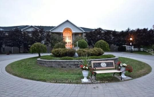 1099 Clonsilla Avenue Unit 304C photo 3