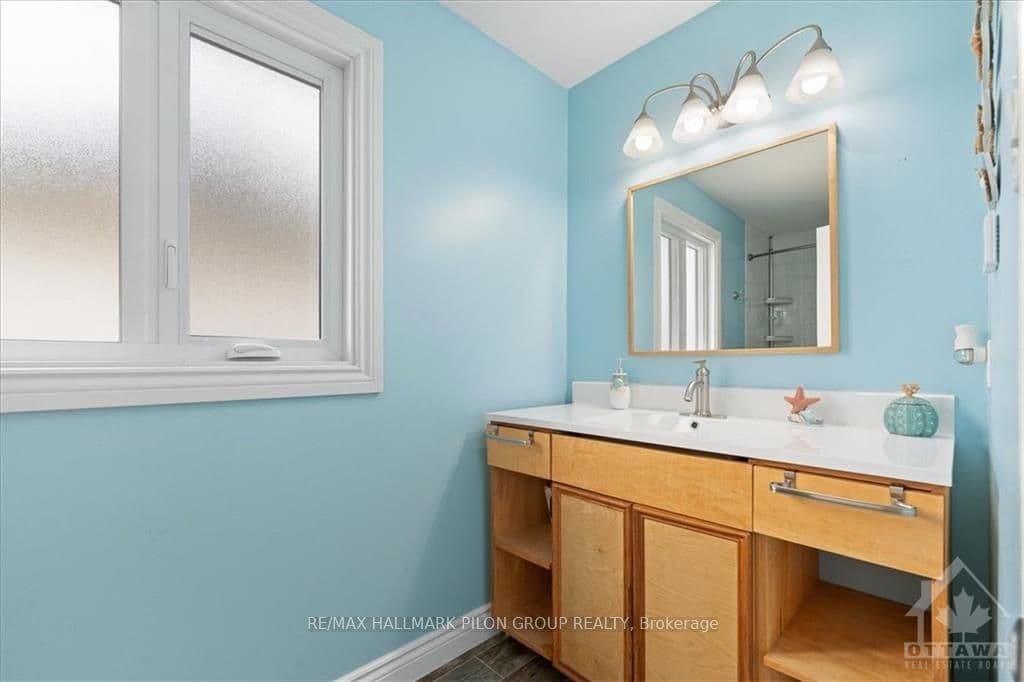 90 BRIDLE PARK Drive photo 21