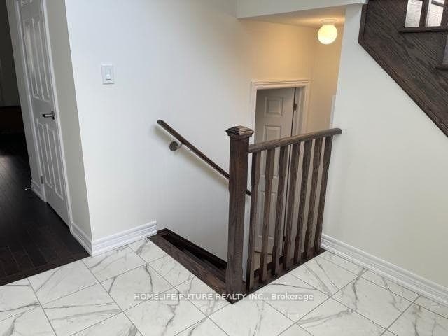 1166 Sepia Square photo 9
