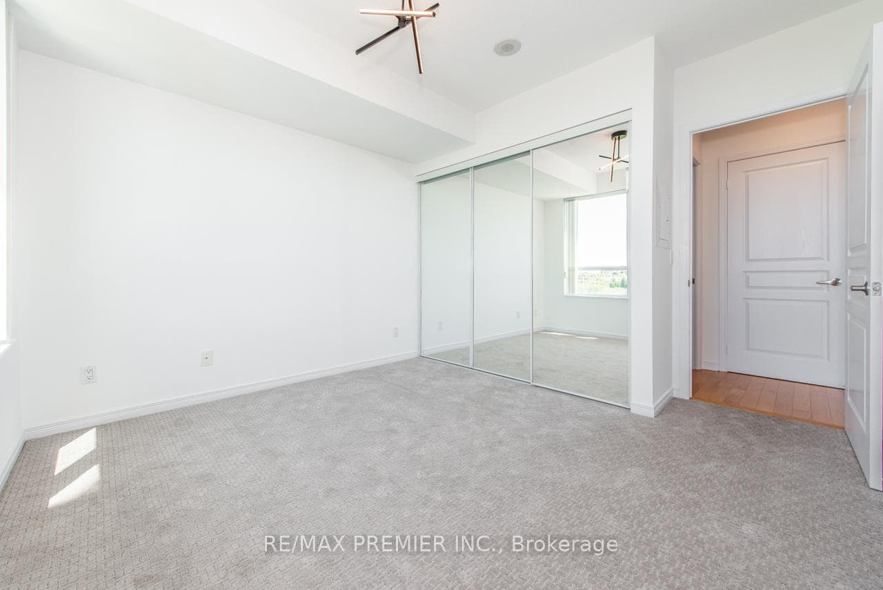 15 Legion Road Unit 1003 photo 19