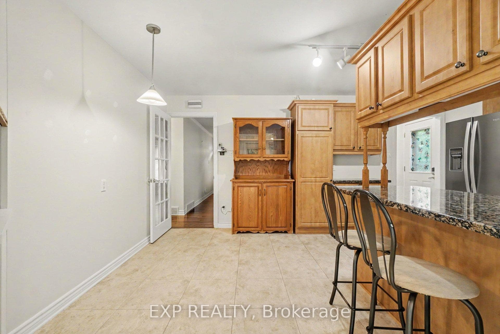 1021 Cadboro Road photo 14