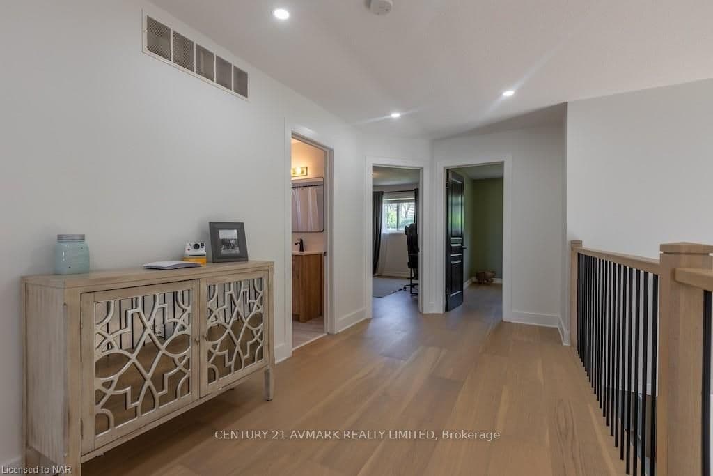 3 DIAMOND Court photo 31