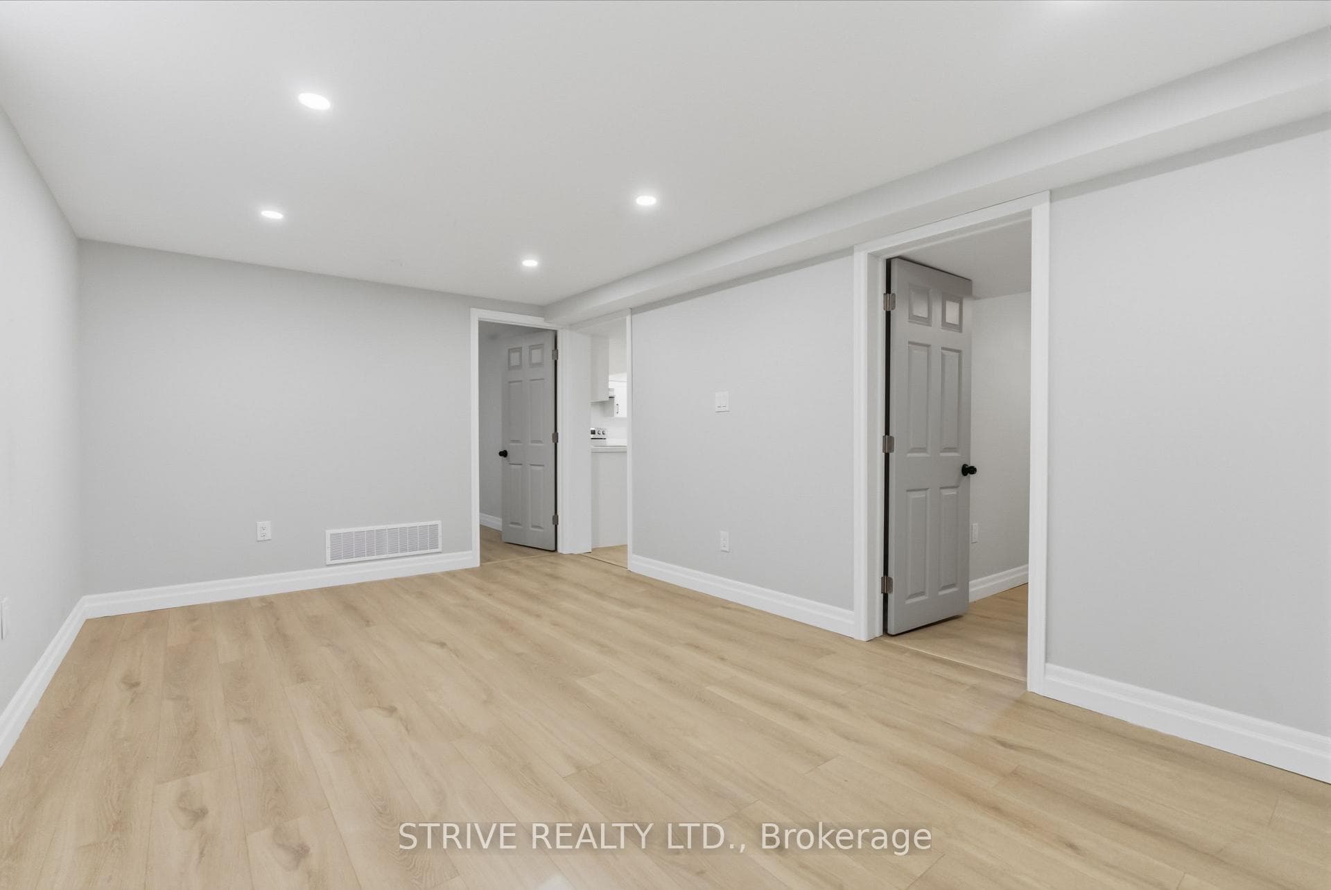 711 Central Park Boulevard photo 39