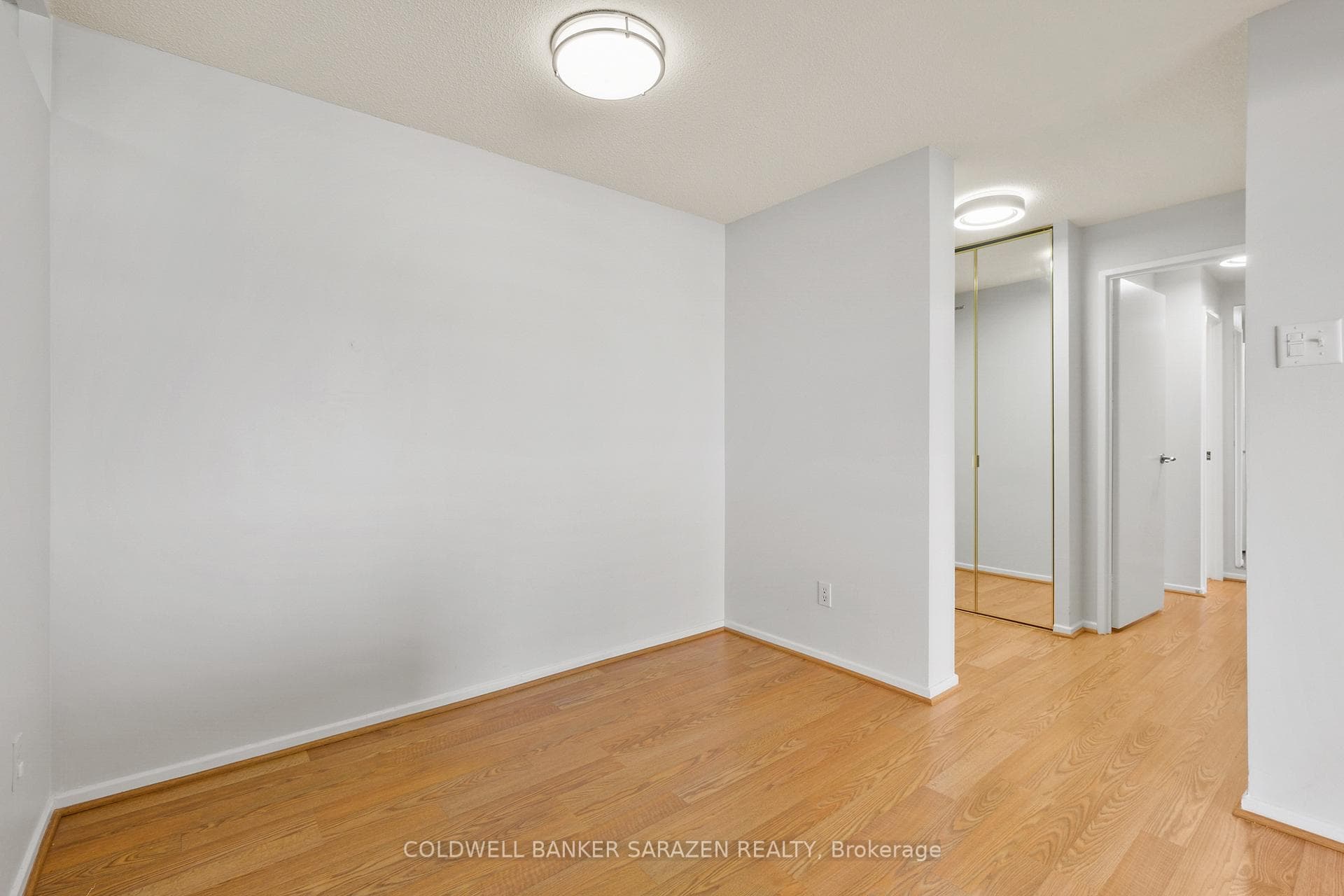 1100 Ambleside Drive Unit 1115 photo 7