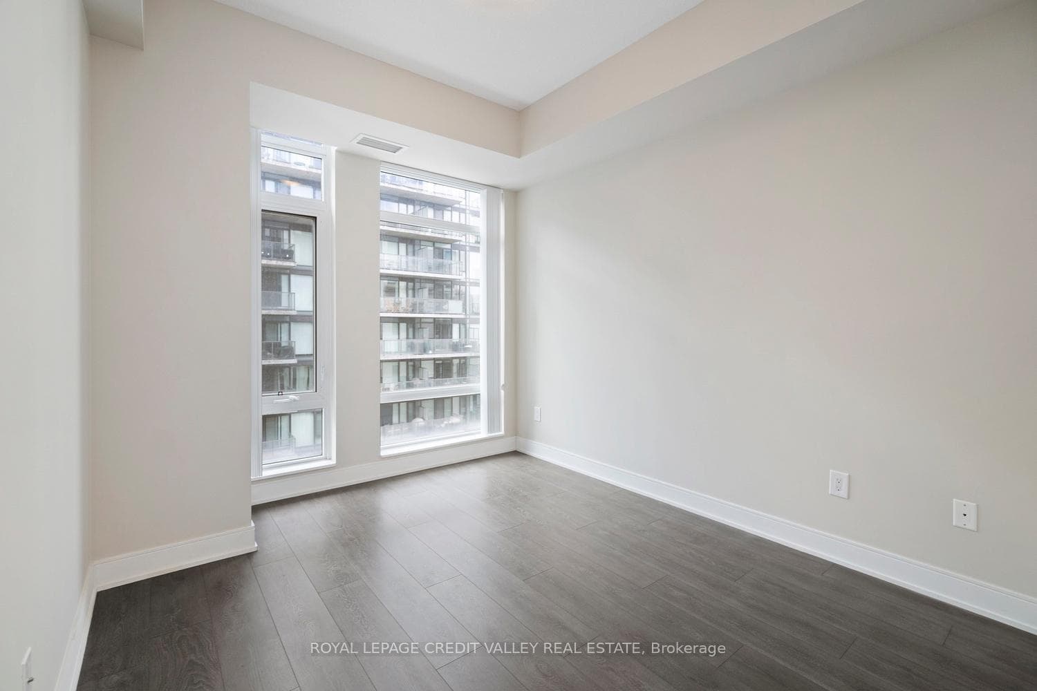 525 Adelaide Street Unit 1732 photo 12