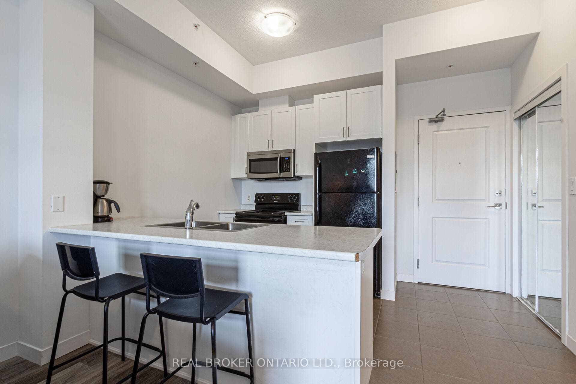 5010 Corporate Drive Unit 407 photo 7