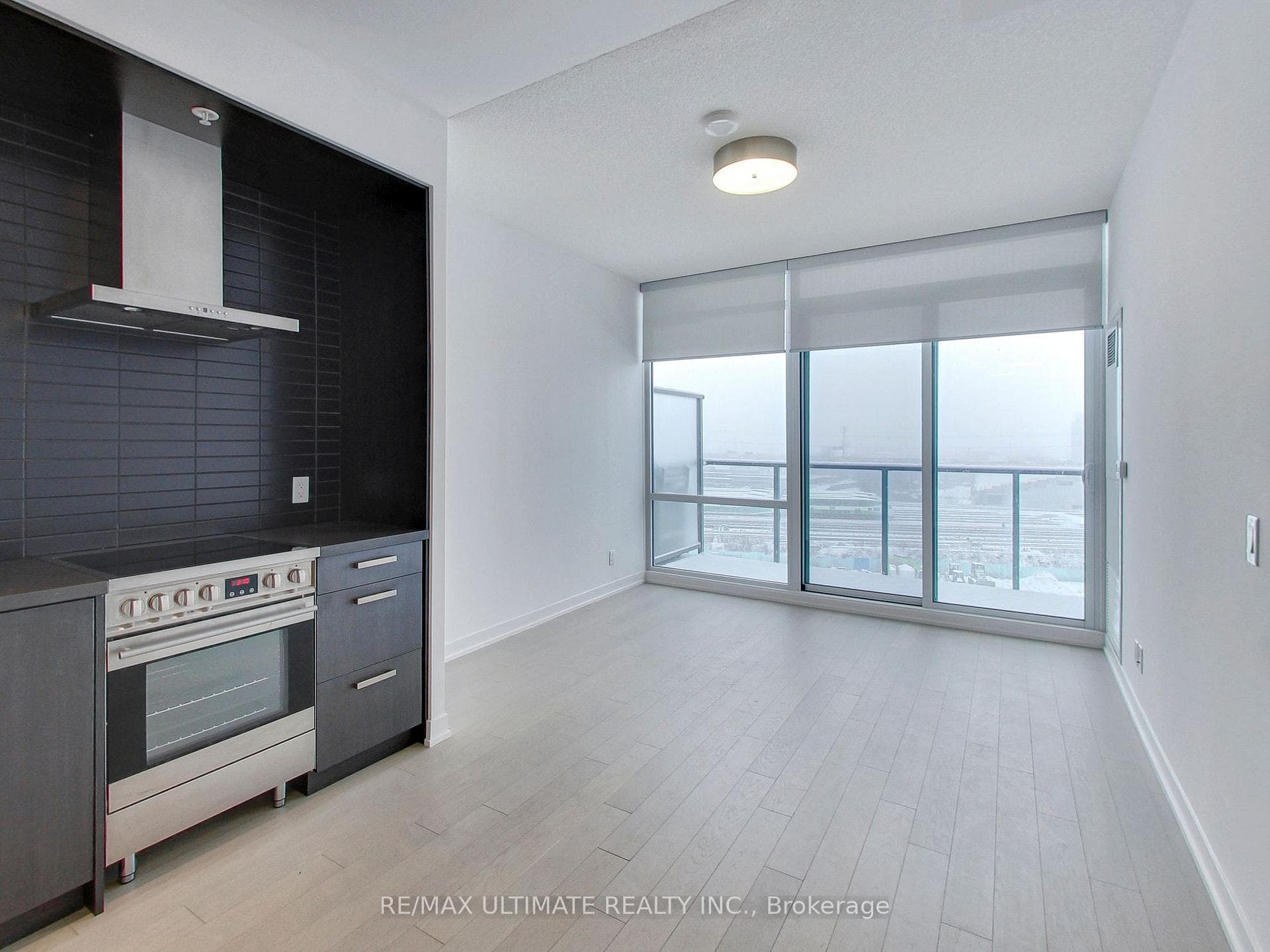 455 Front Street Unit S703 photo 8