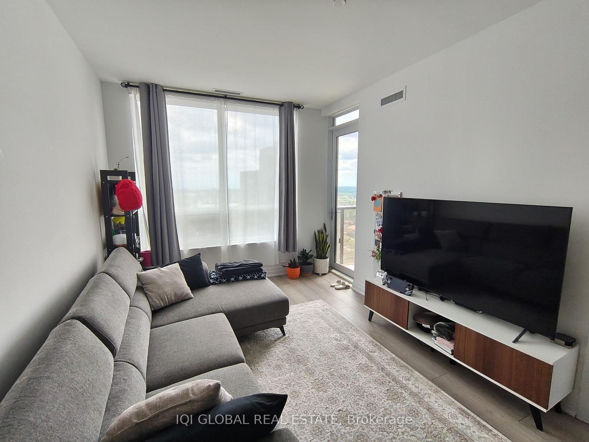 36 Elm Drive photo 1