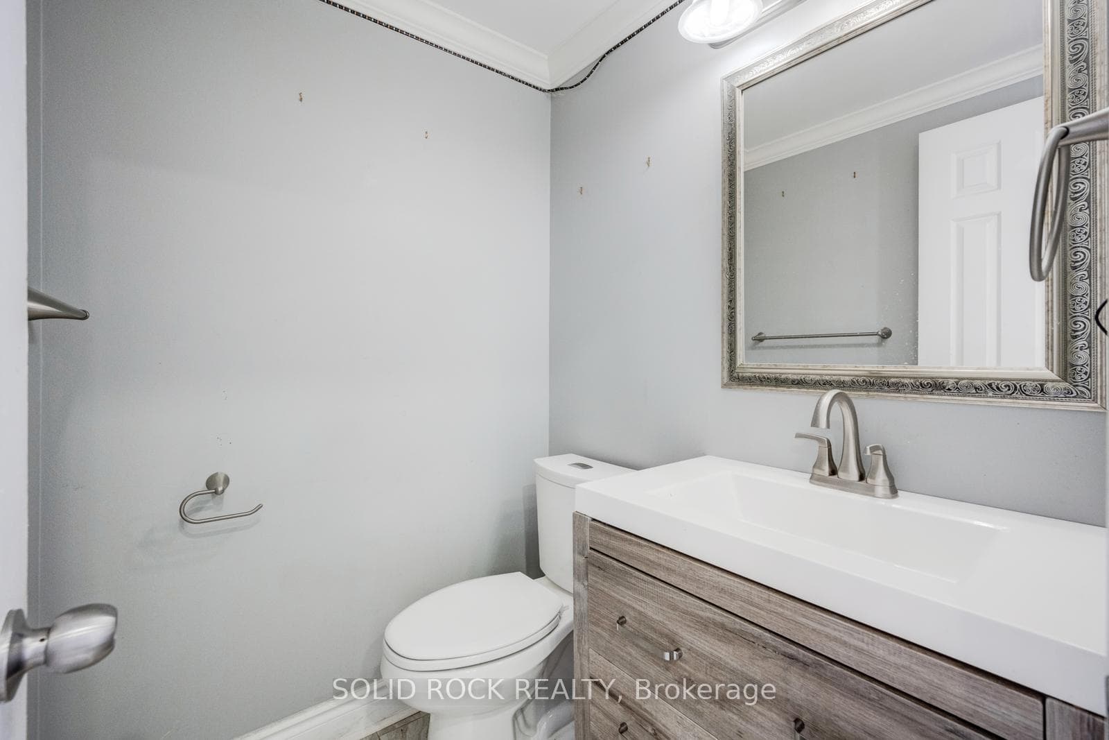 12 Torrance Woods N/A photo 22