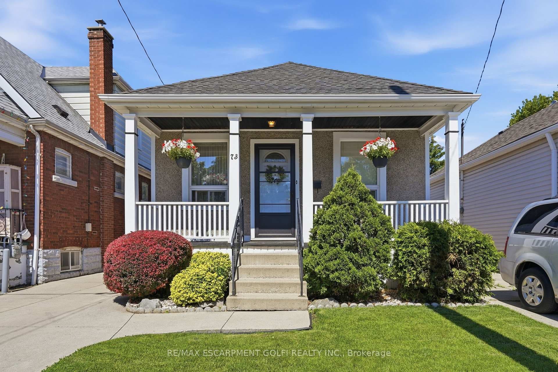 73 Tuxedo Avenue photo 1
