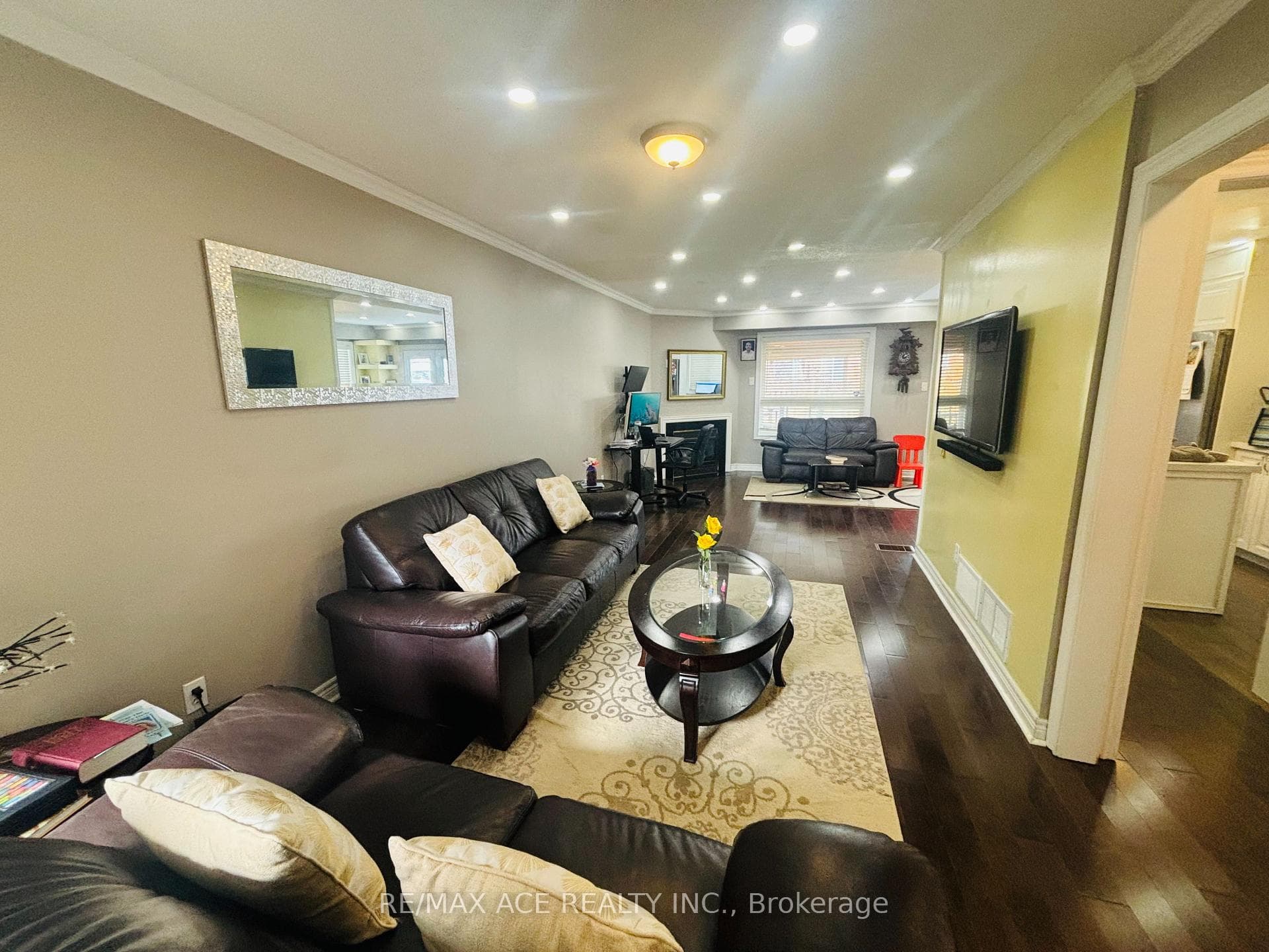 45 Shenandoah Drive Unit Main photo 3