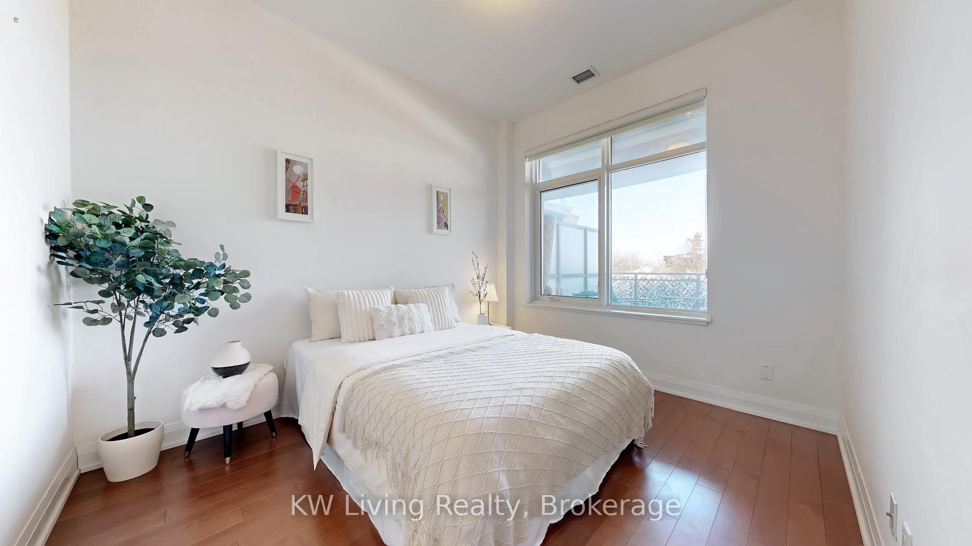 15277 Yonge Street Unit 316 photo 16