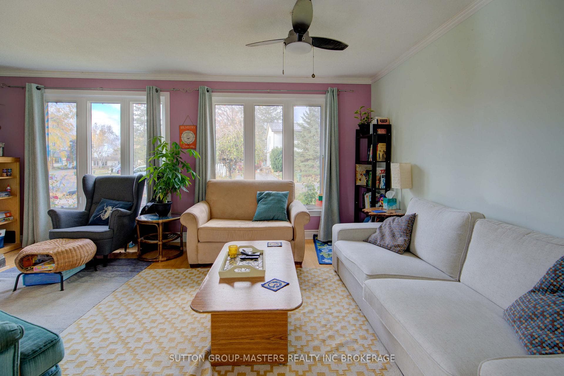 1097 Pinewood Place photo 14