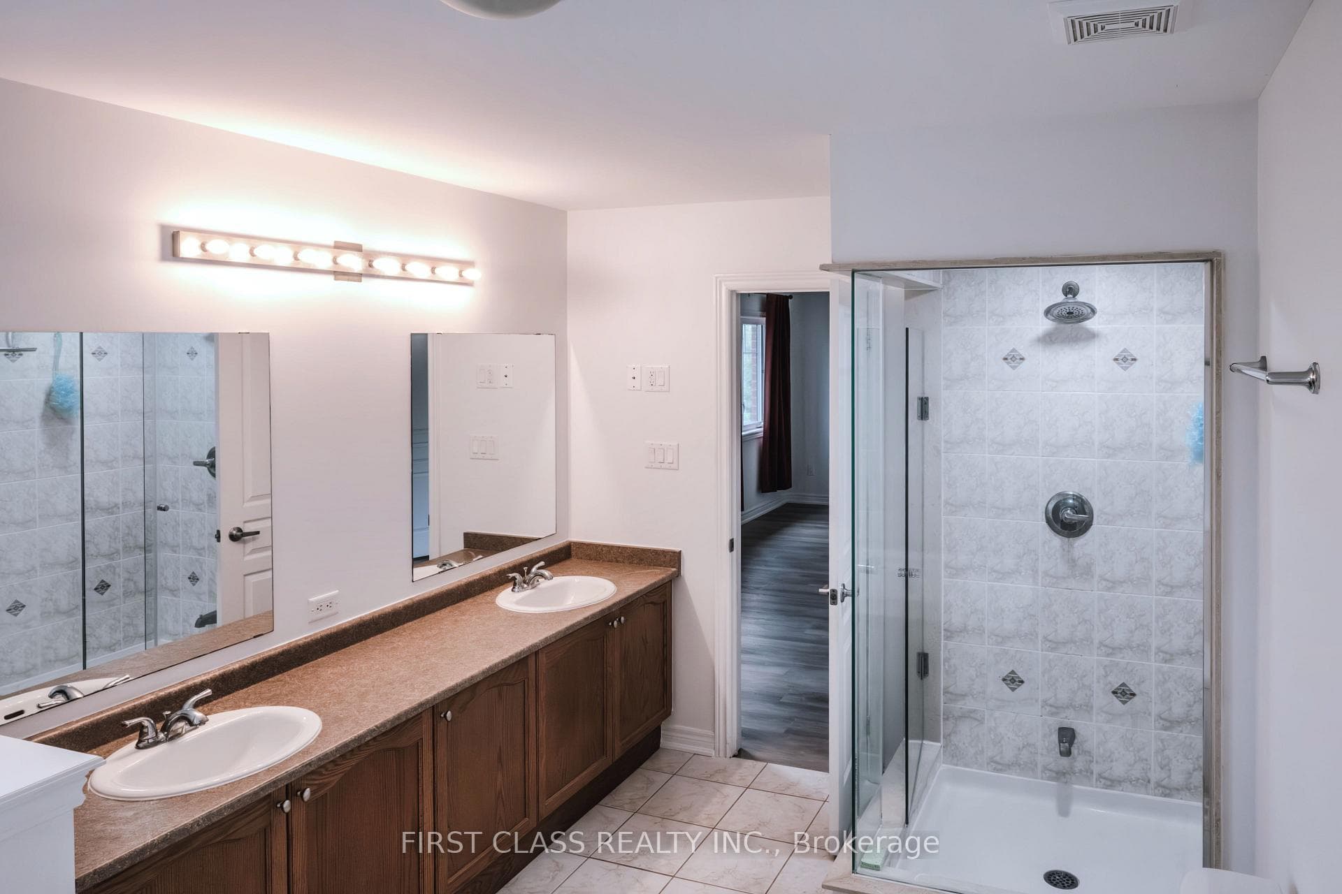 Primary ensuite