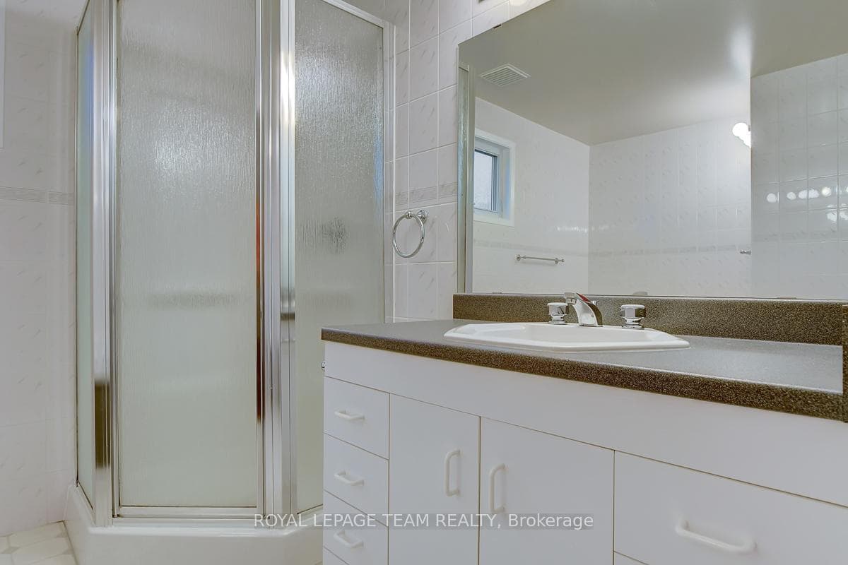 16 Barnstable Drive photo 25