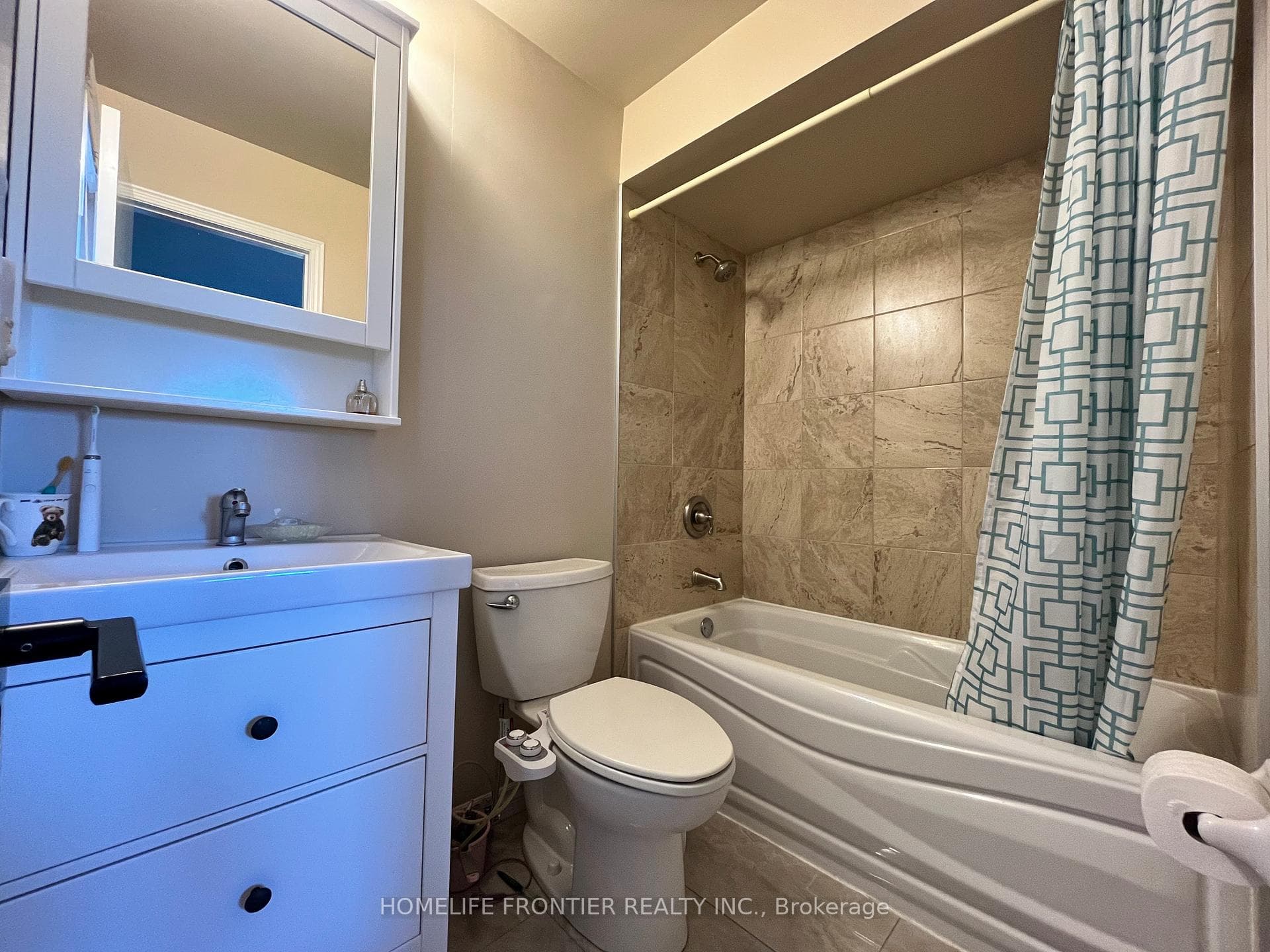 36 Tamara Drive photo 27