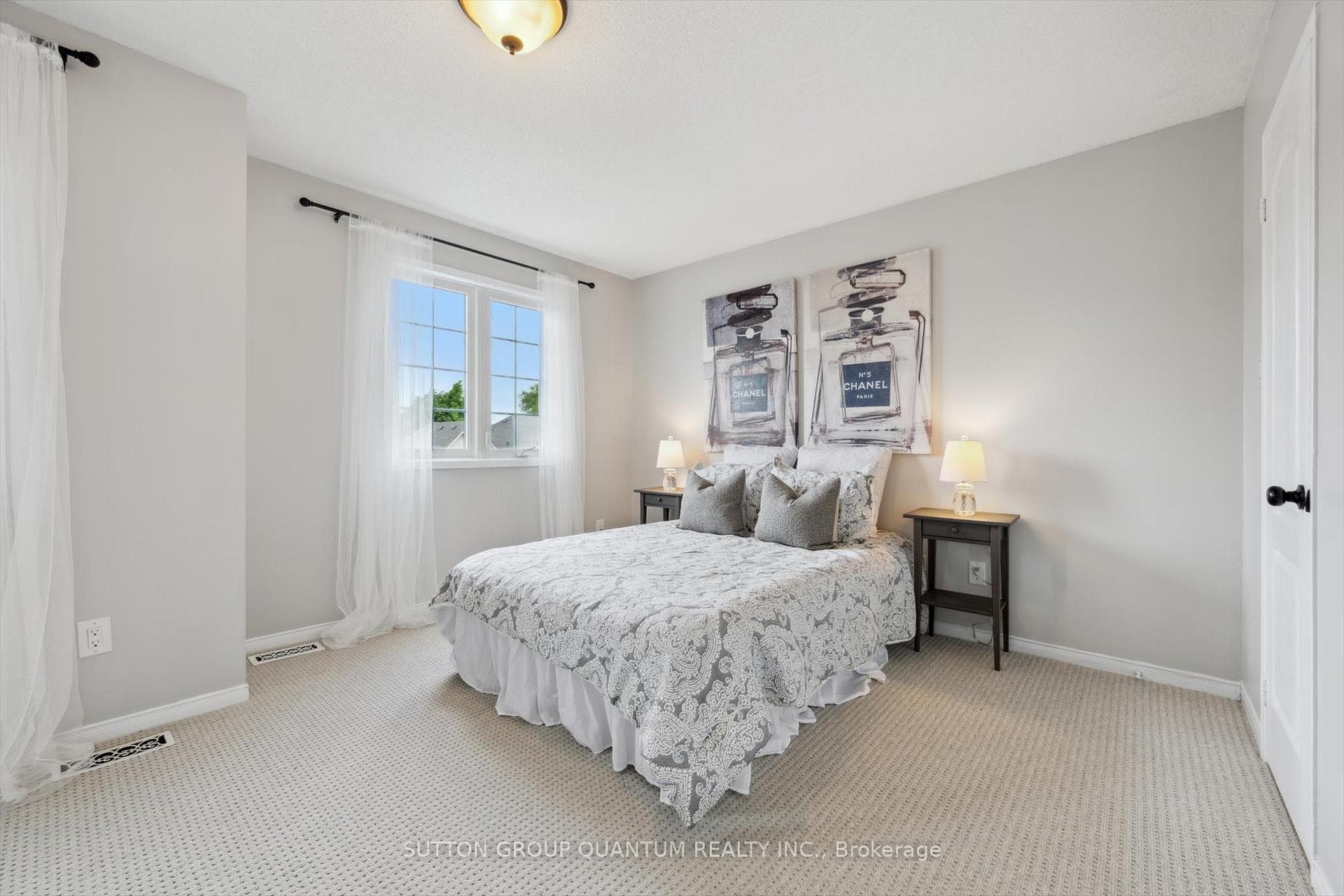 2078 Glenhampton Road photo 15