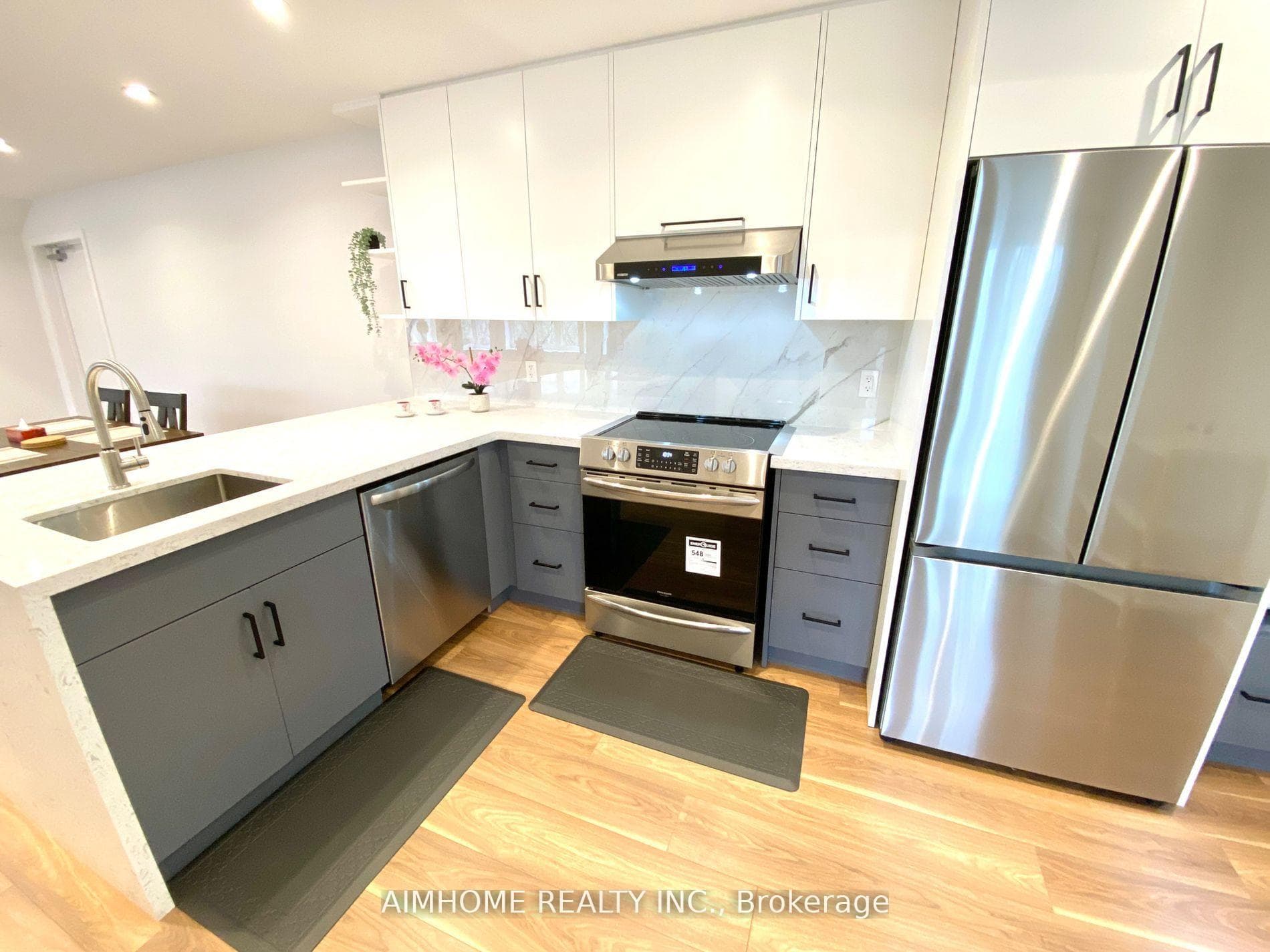 225 Maxwell Street Unit (Lower) photo 12