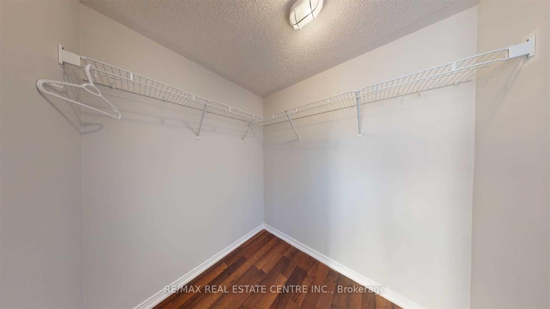 2488 Post Road Unit 18 photo 14