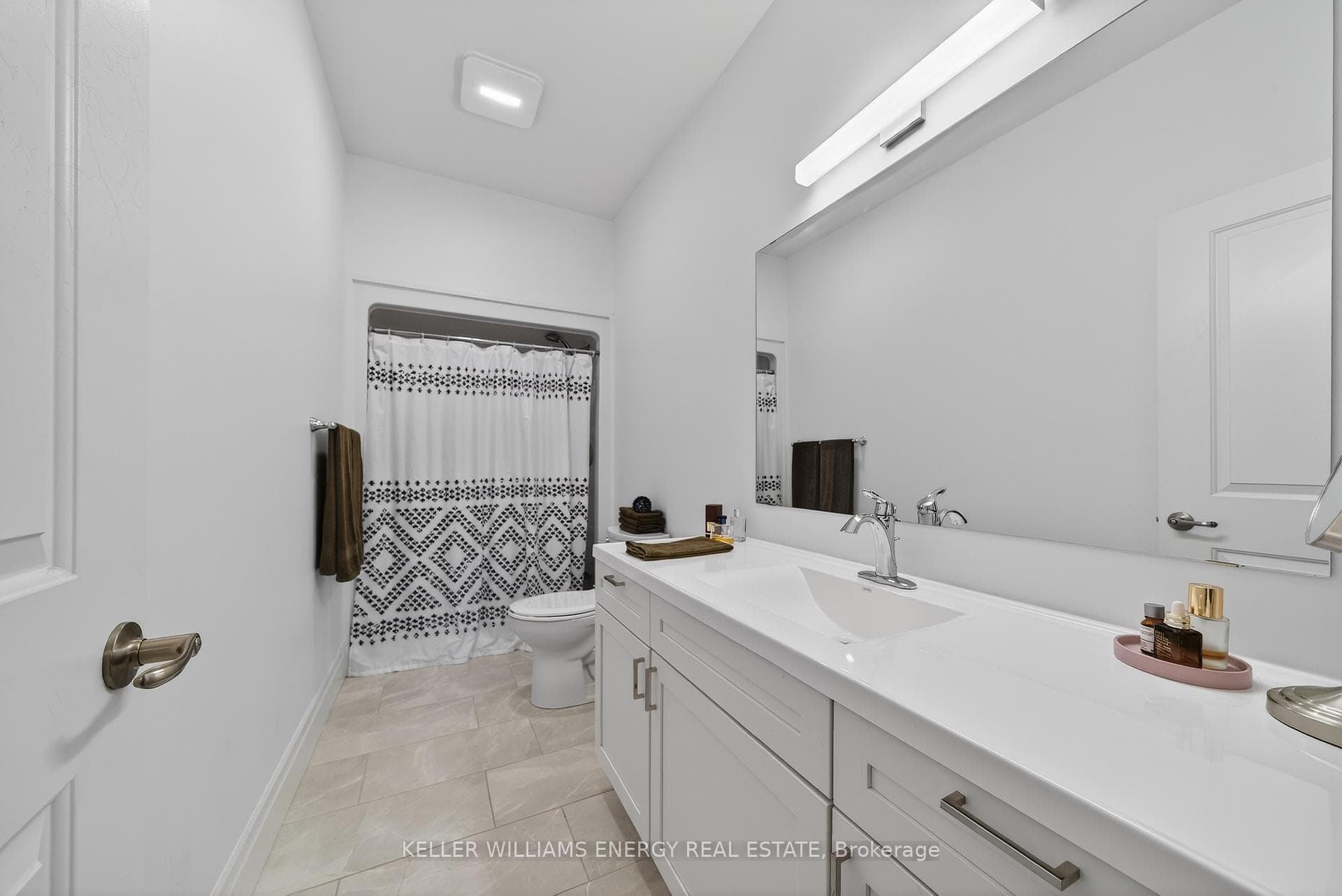 50 Markland Avenue photo 27